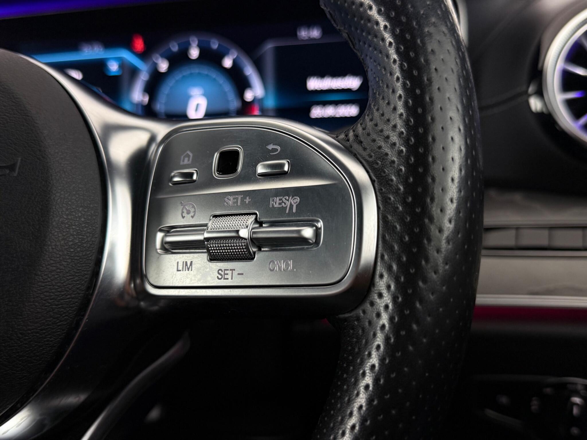Mercedes-Benz CLS view 16