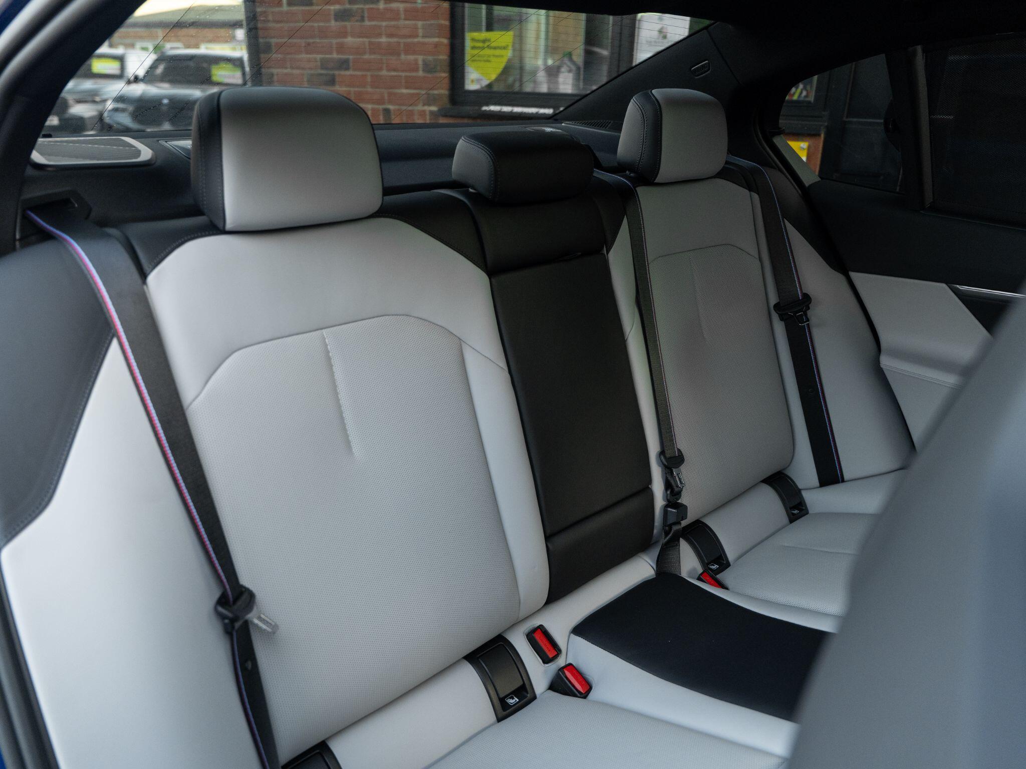 BMW M5 view 50