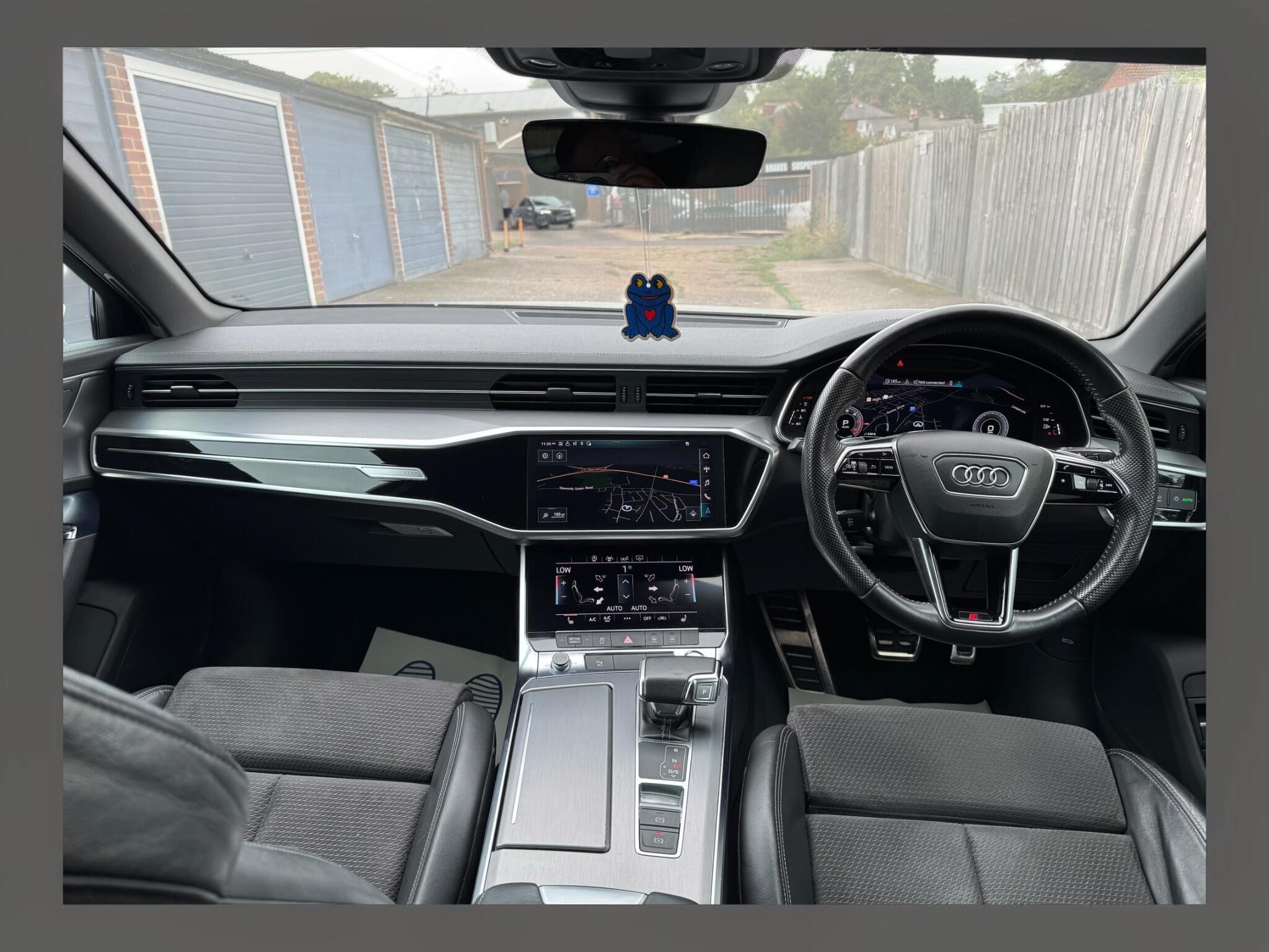 Audi A6 view 3