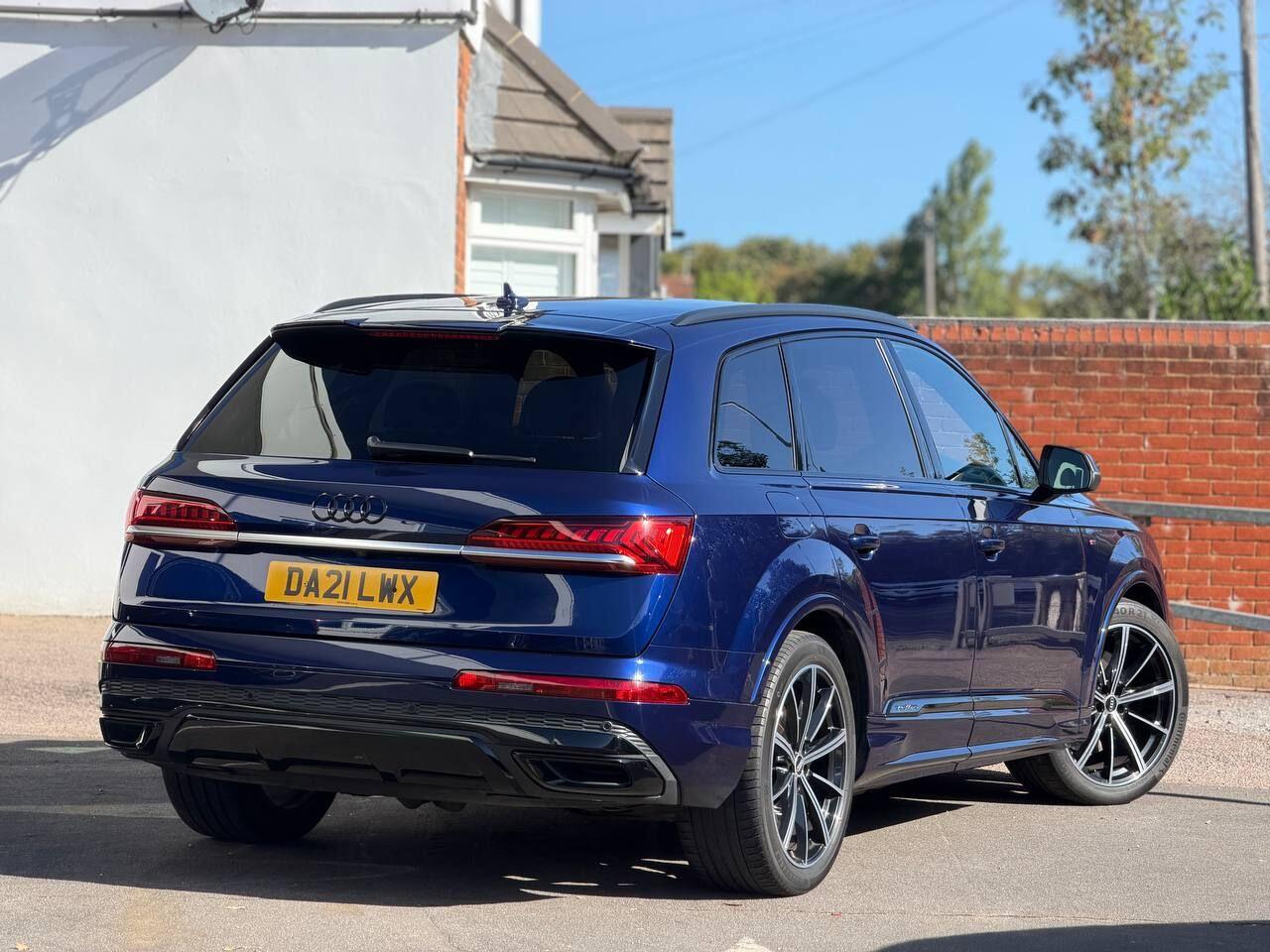 Audi Q7 view 62