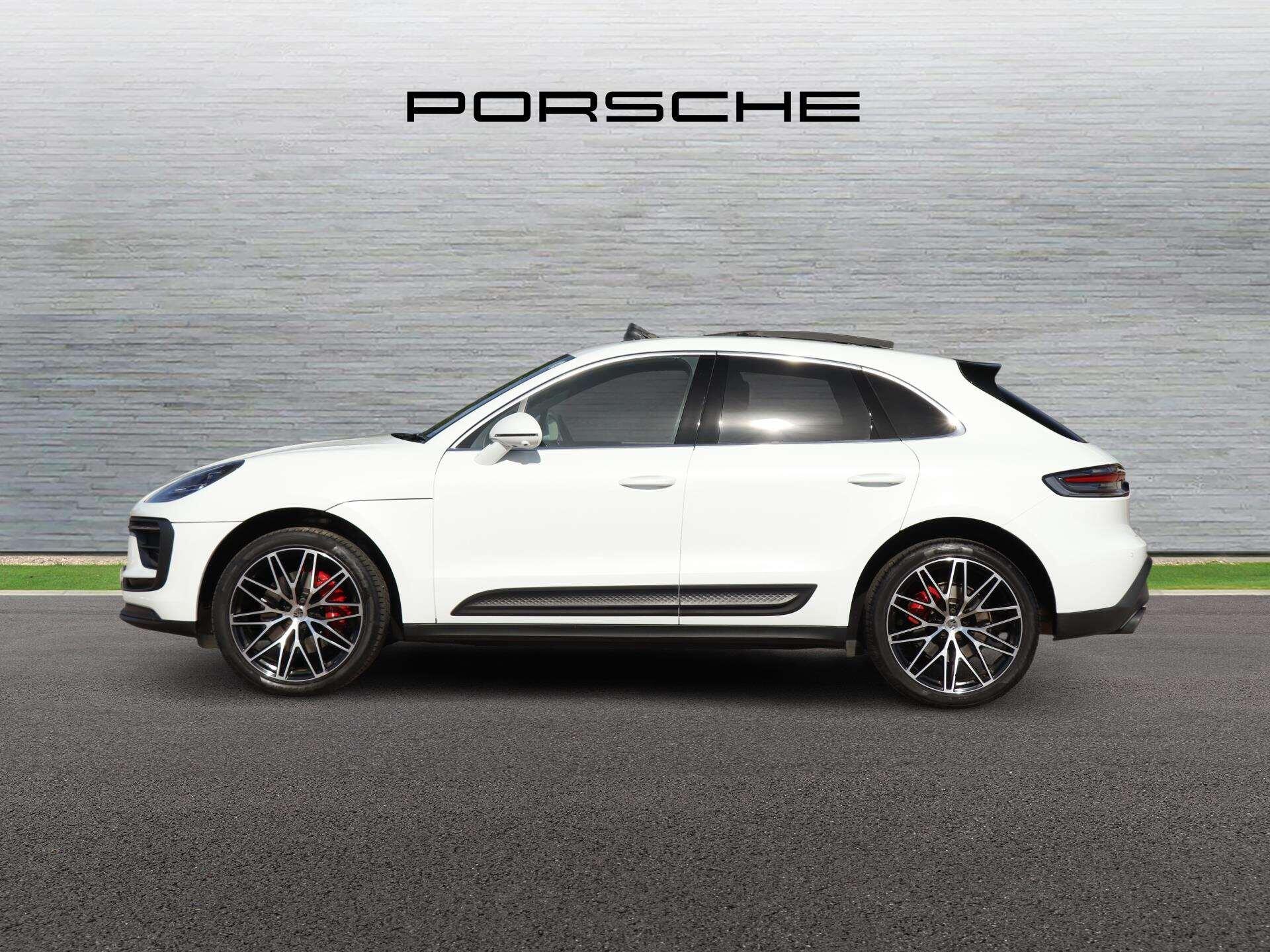 Porsche Macan view 6
