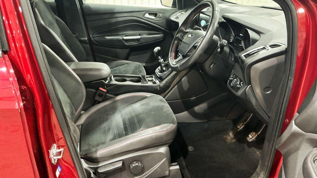 Ford Kuga view 11