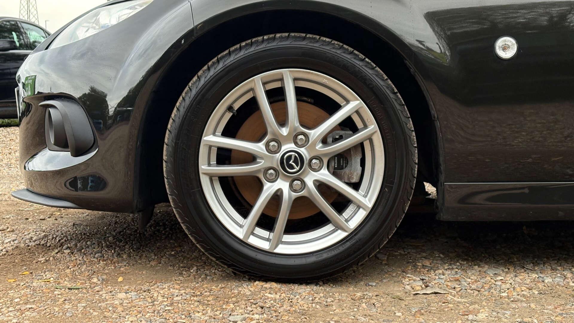 Mazda MX-5 view 26