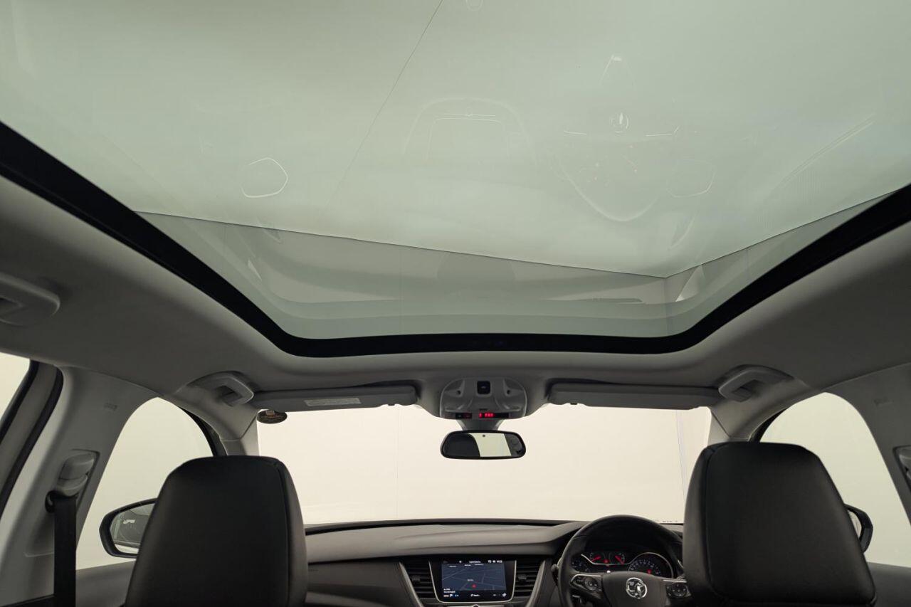 Vauxhall Grandland X view 13