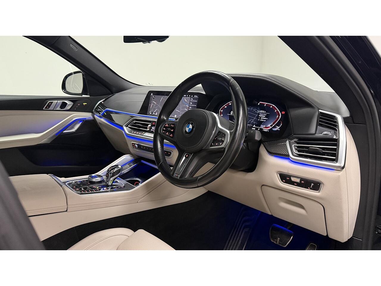 BMW X6 view 12