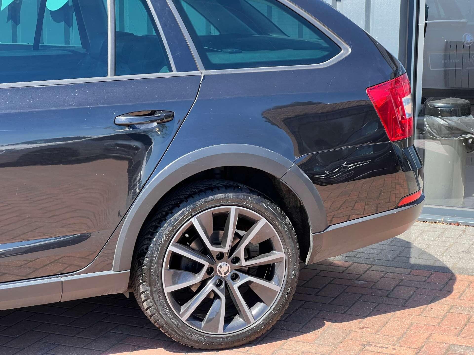 Skoda Octavia view 37