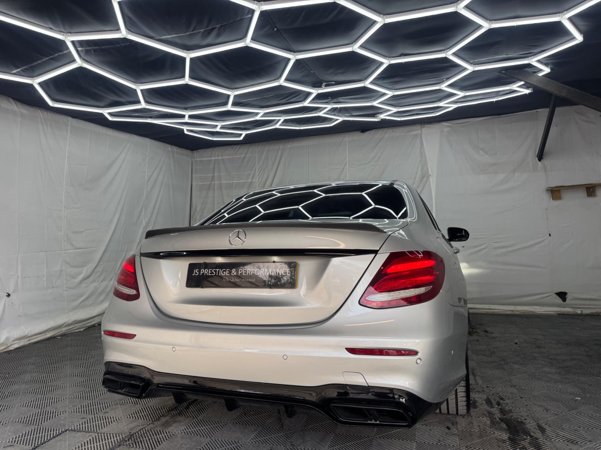 Mercedes-Benz E Class view 10