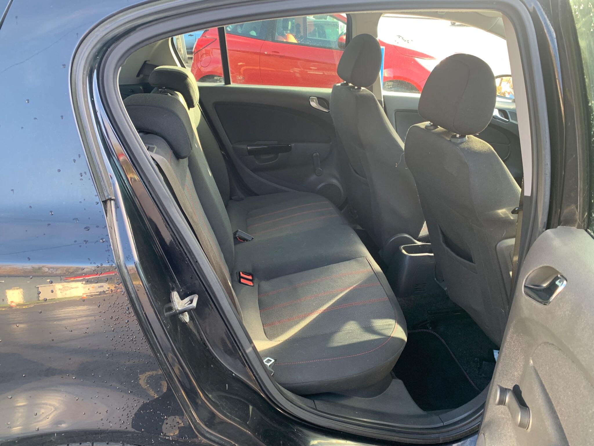 2009 Vauxhall Corsa image 32