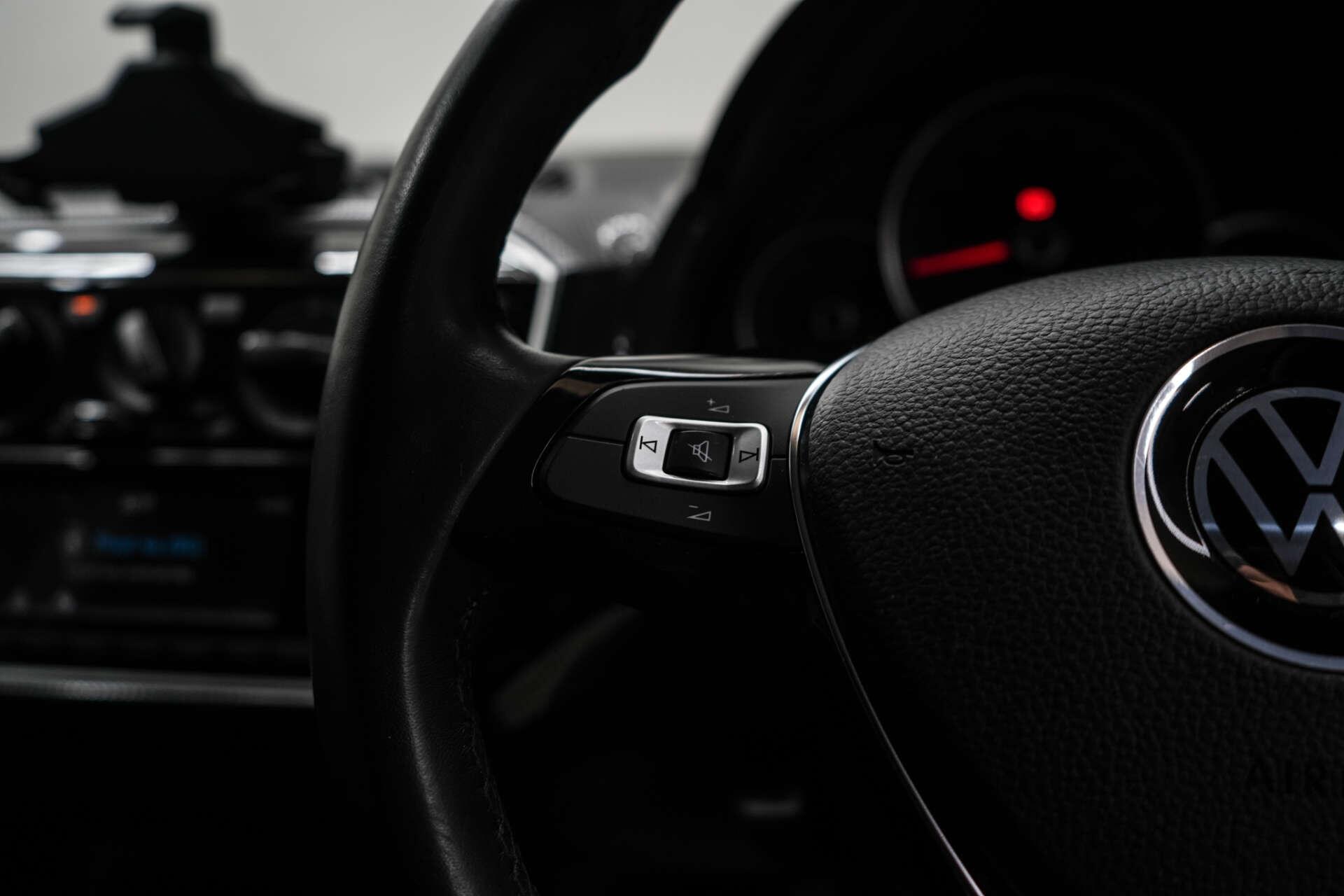 Volkswagen Up! view 30