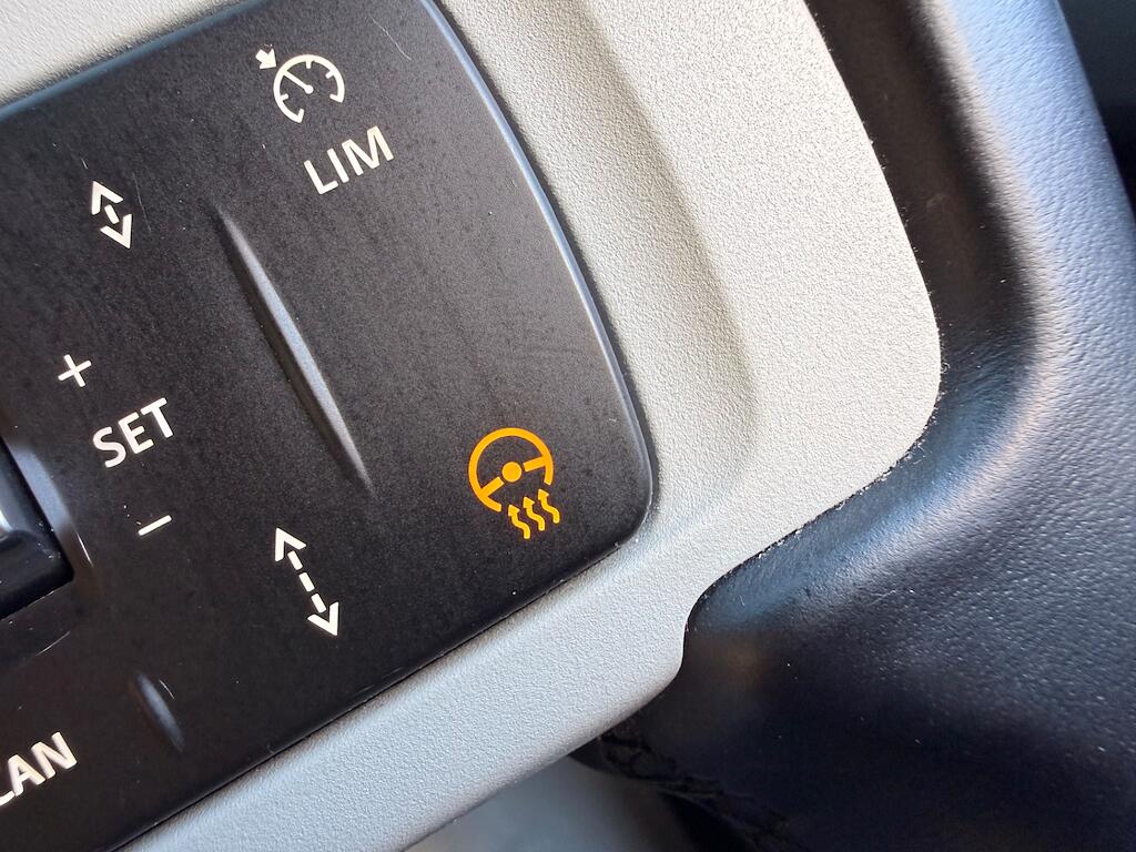 Land Rover Defender view 41