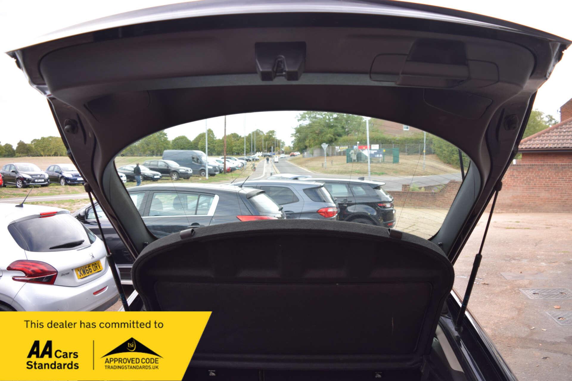 Vauxhall Insignia view 37