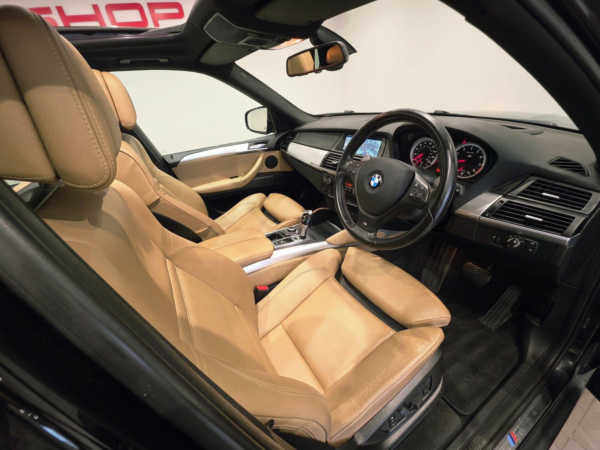 BMW X5 M view 89