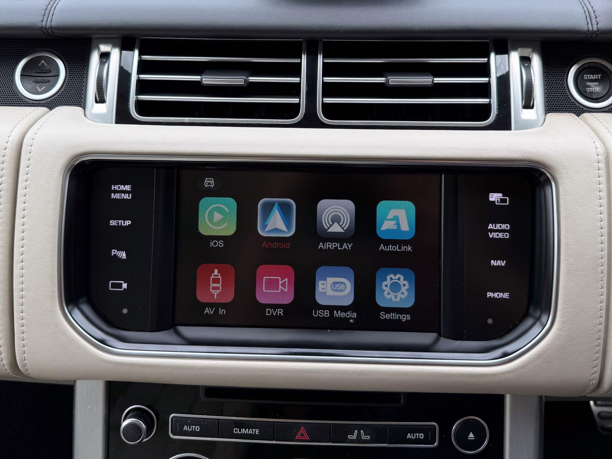 Land Rover Range Rover view 25