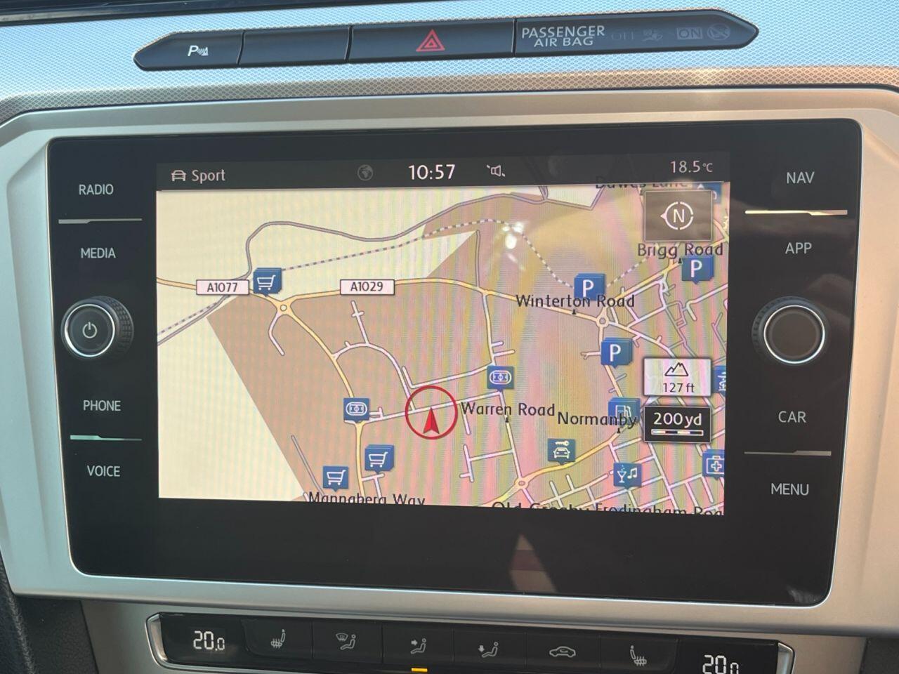 Volkswagen Passat view 25