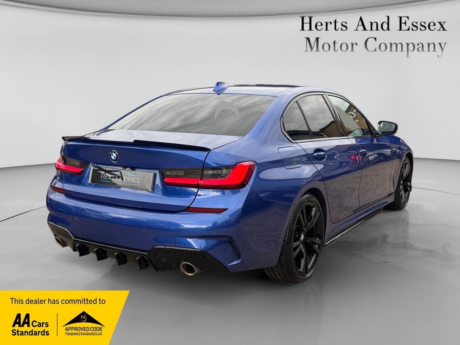 BMW 3 Series view 8