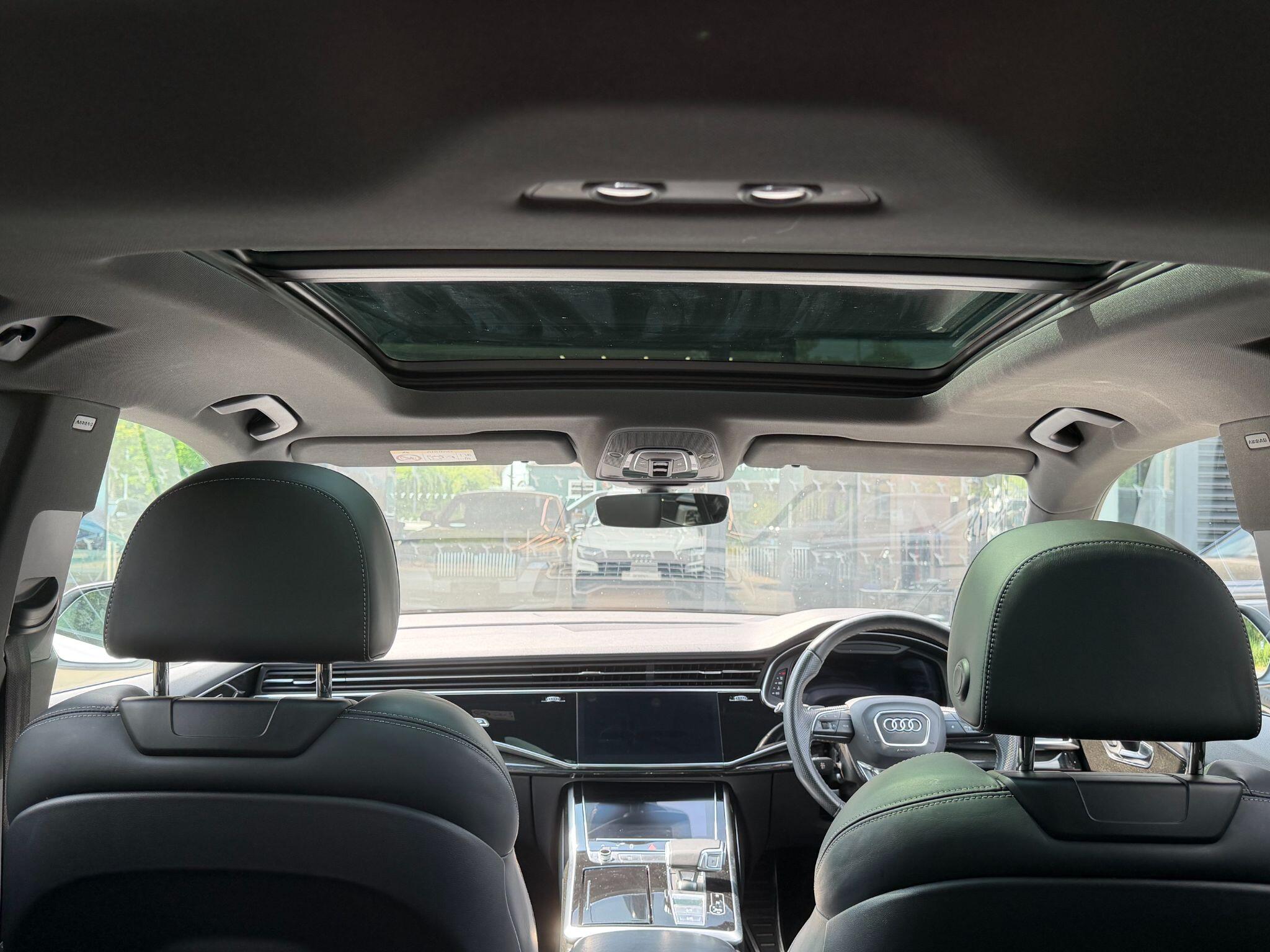 Audi Audi Q8 view 17