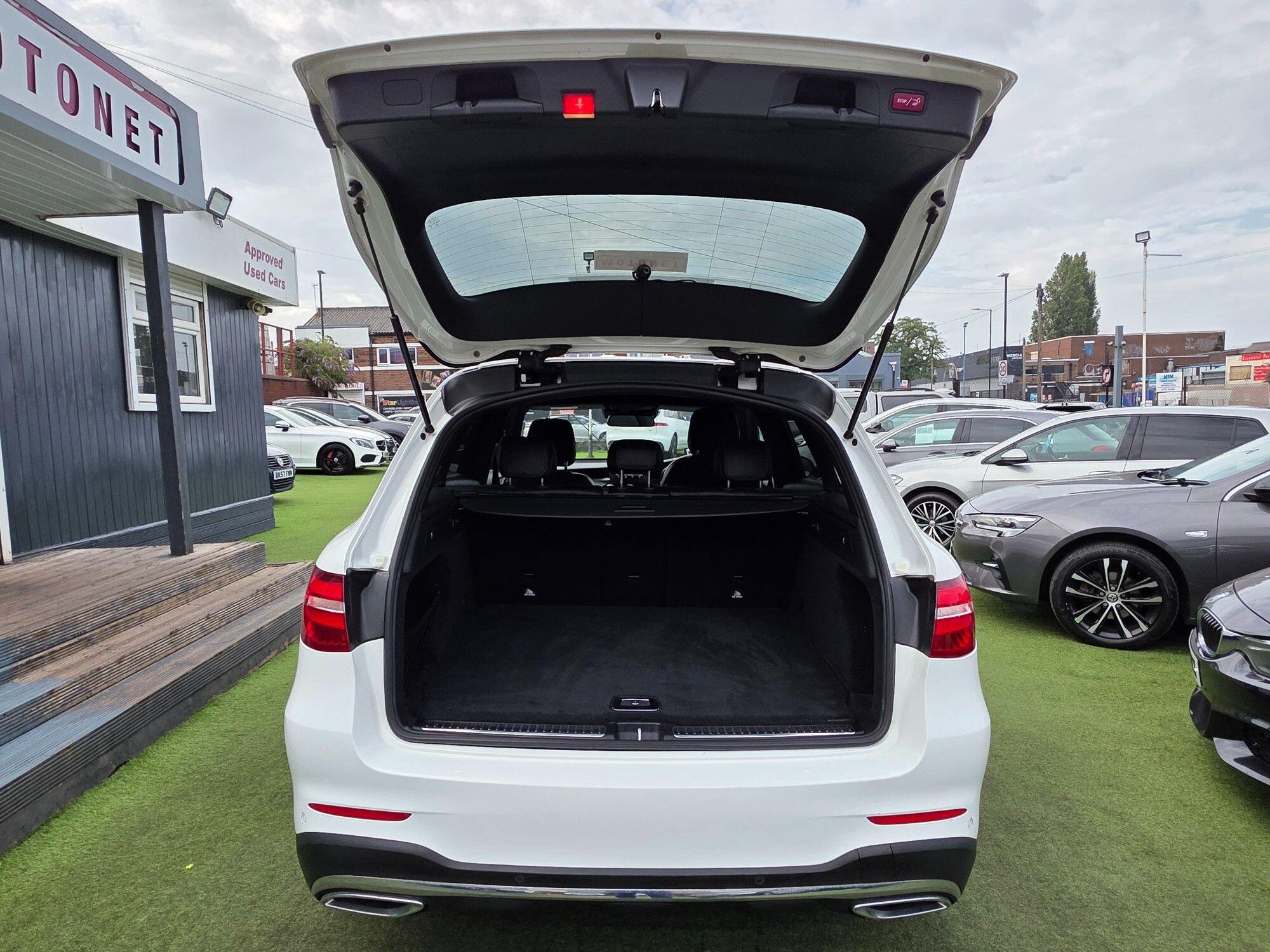 Mercedes-Benz GLC view 19
