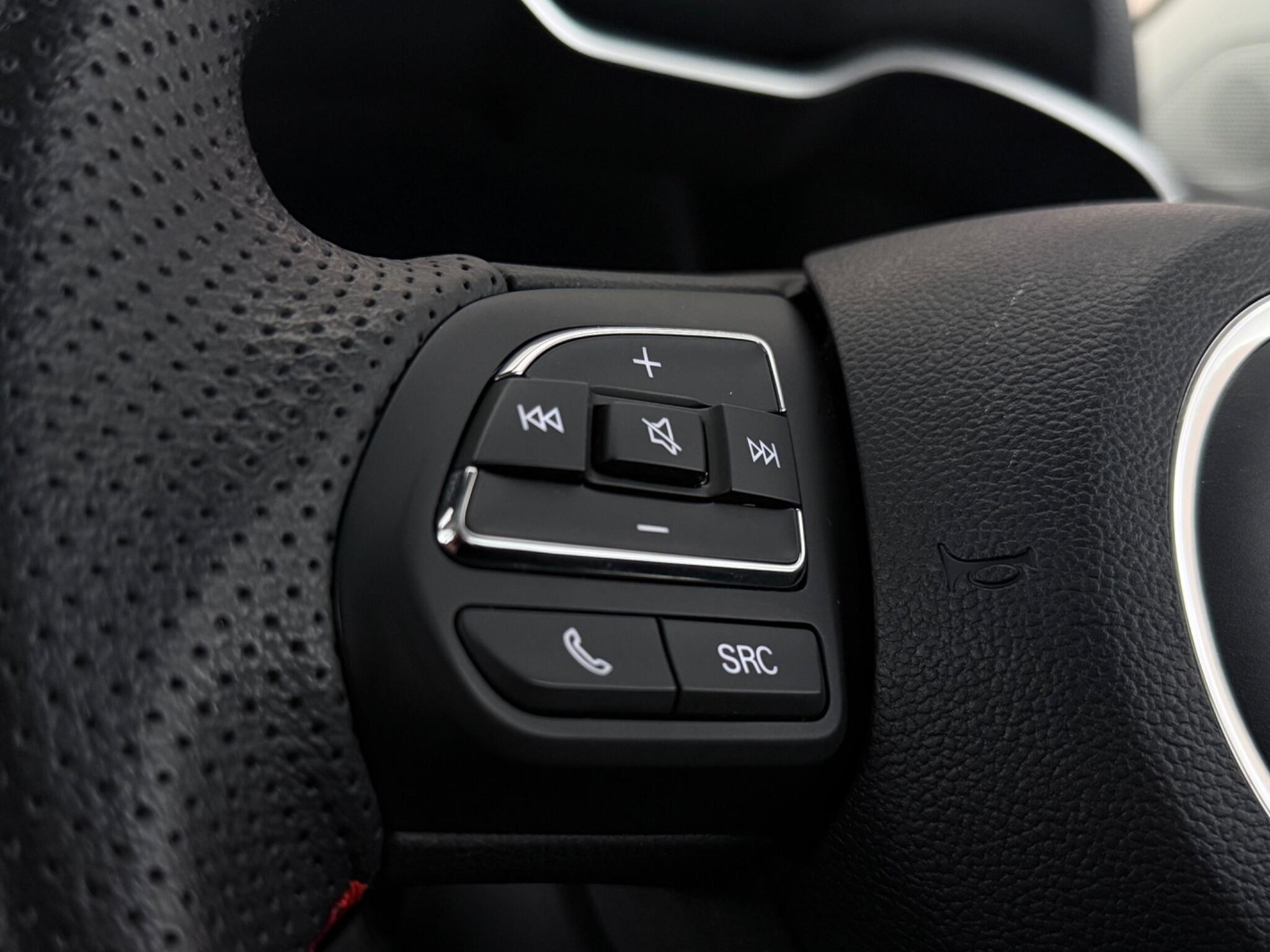 MG ZS view 21