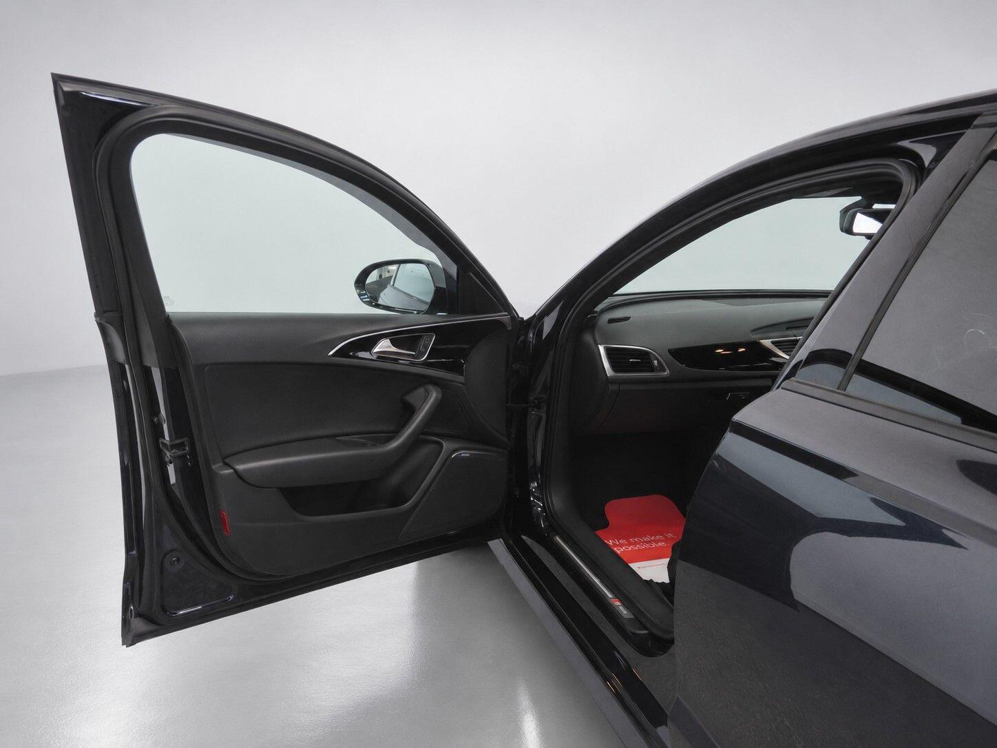 Audi A6 view 28