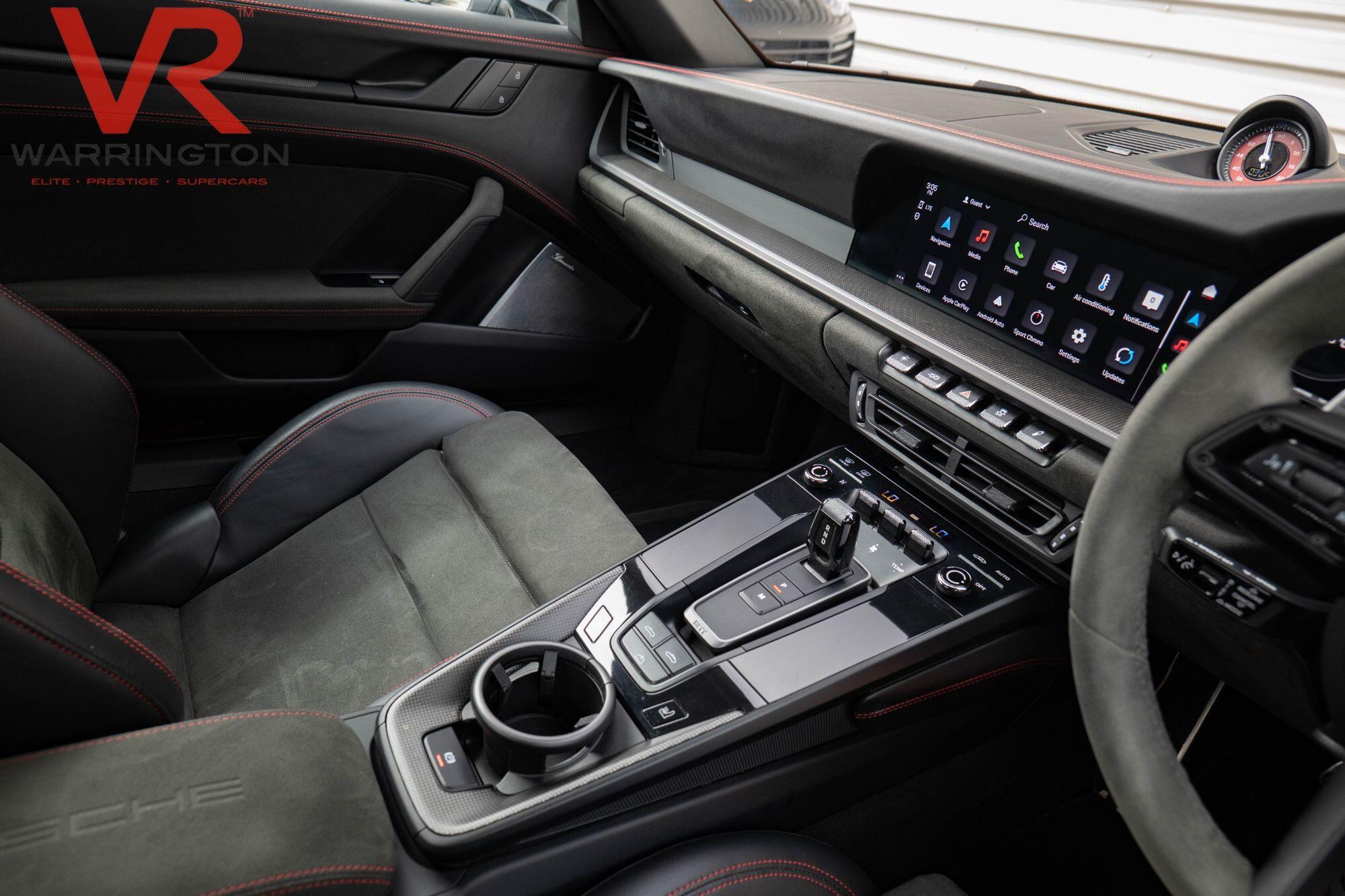 Porsche 911 view 23