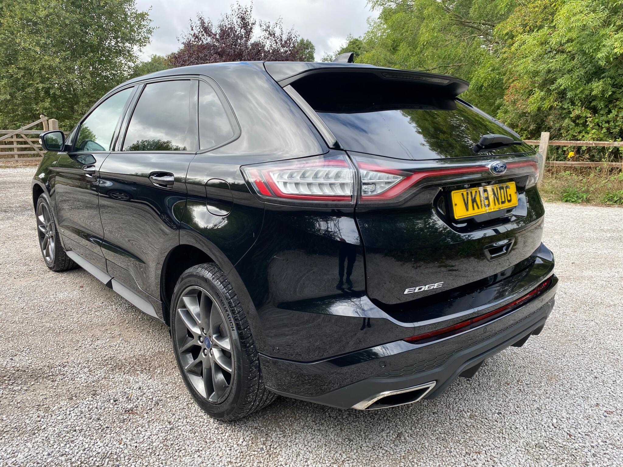 Ford Edge view 5