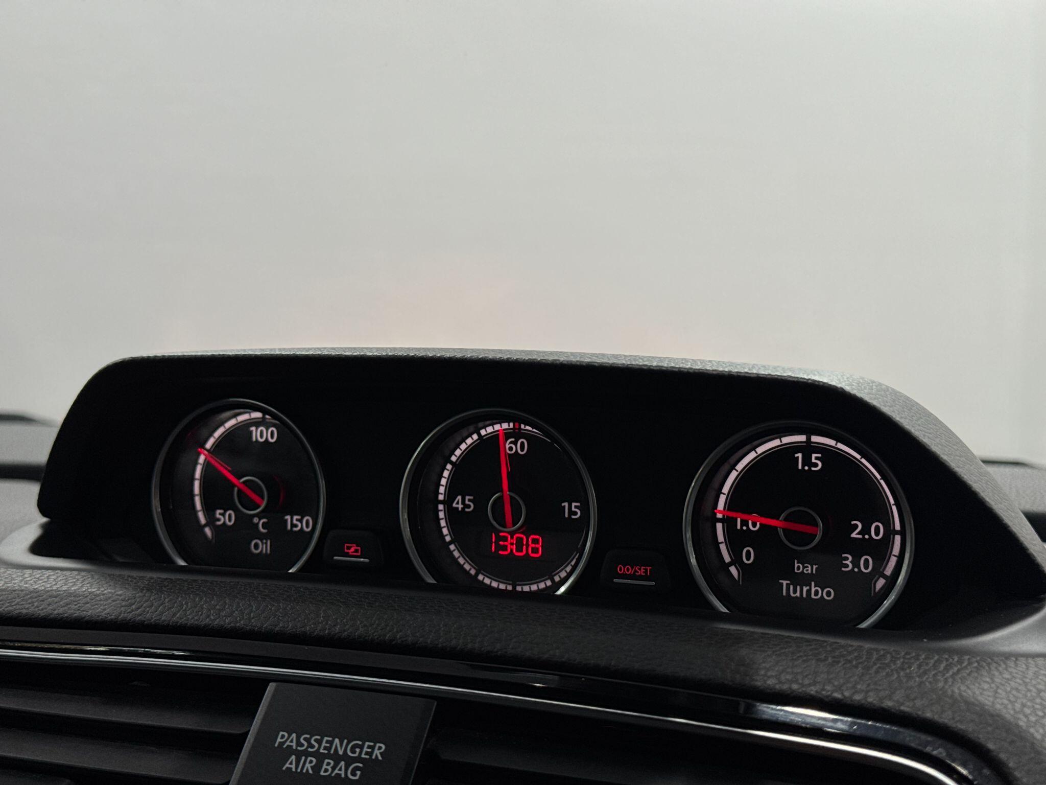 Volkswagen Scirocco view 31