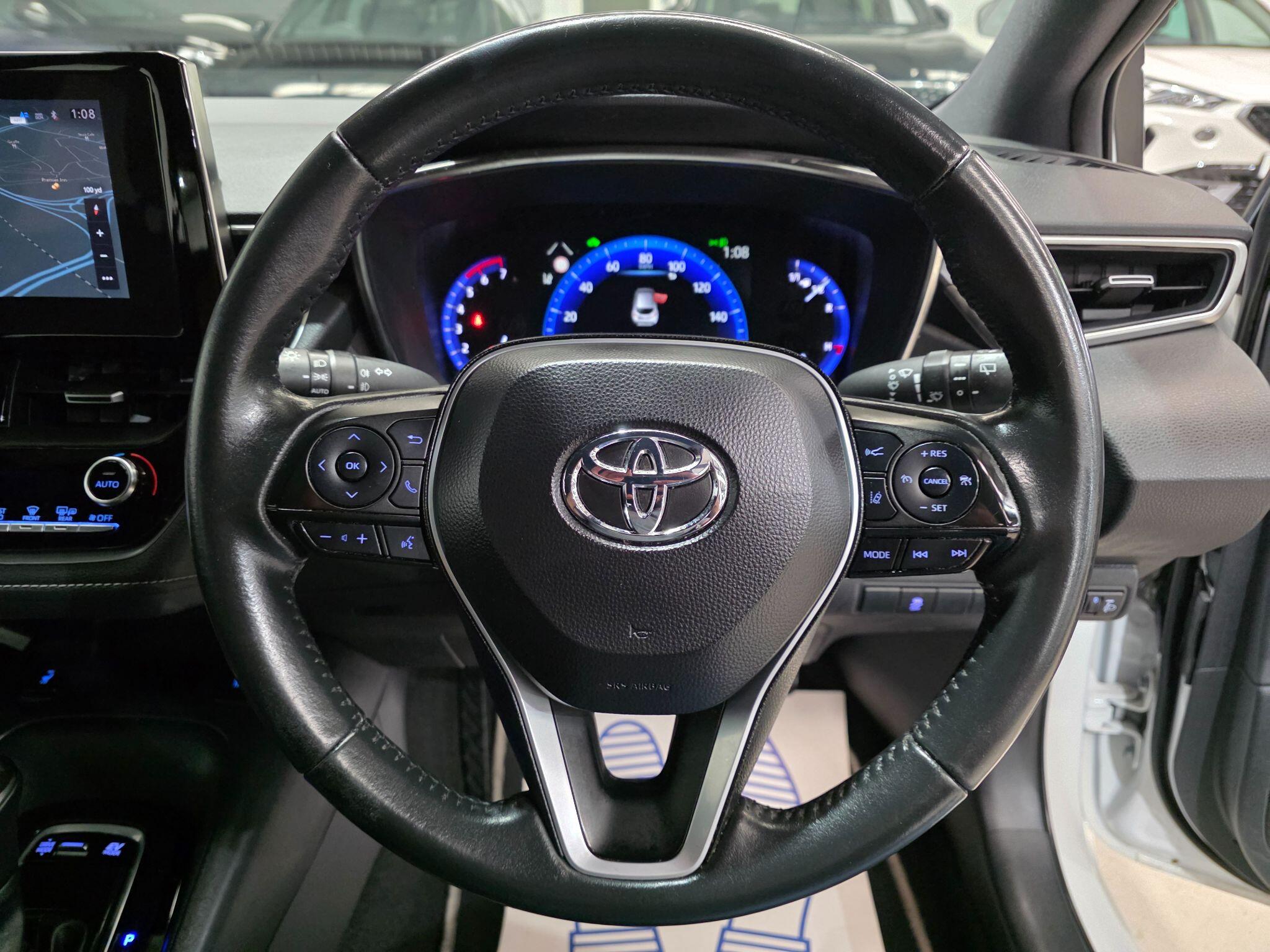 Toyota Corolla view 14