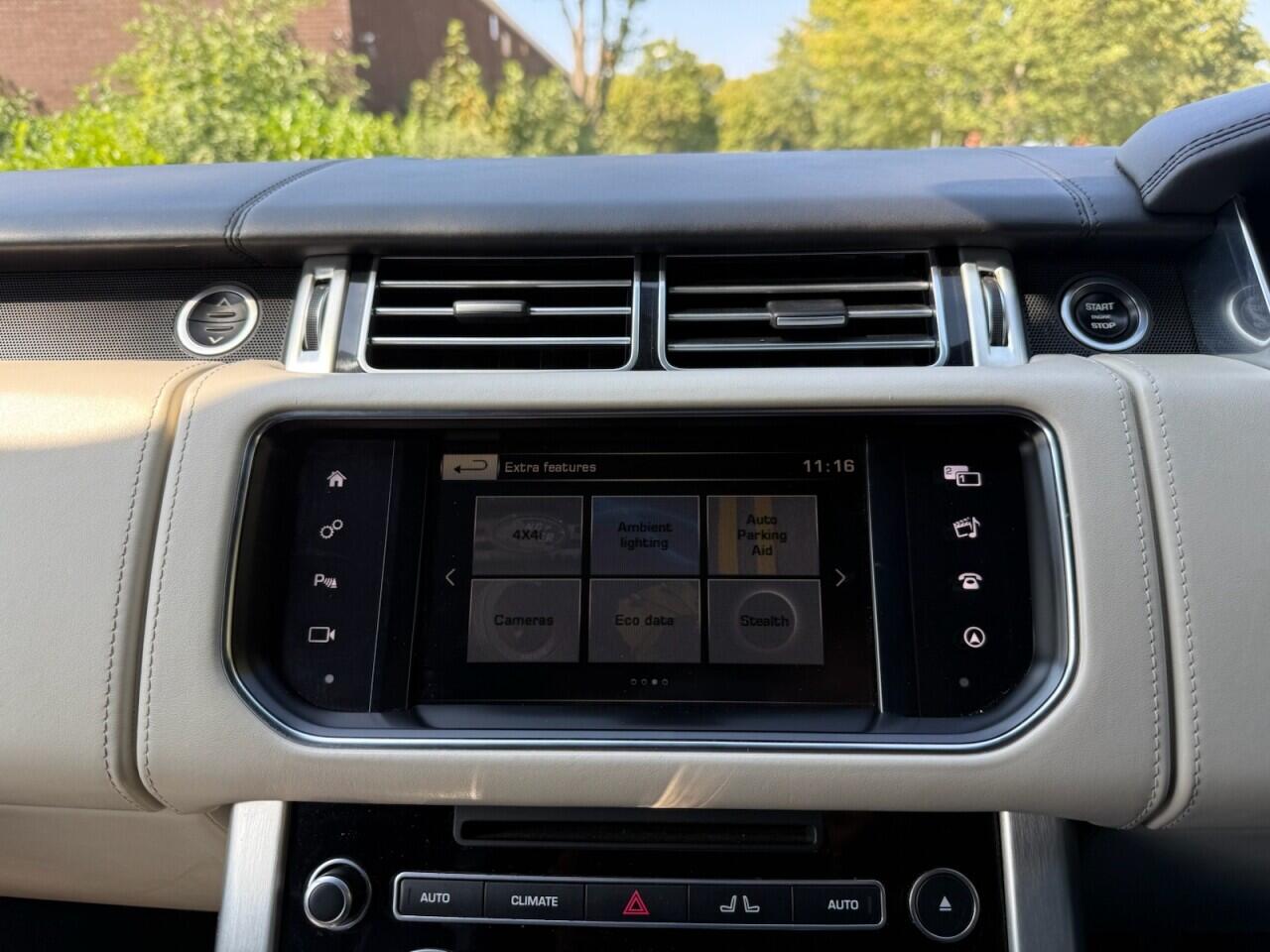 Land Rover Range Rover view 27