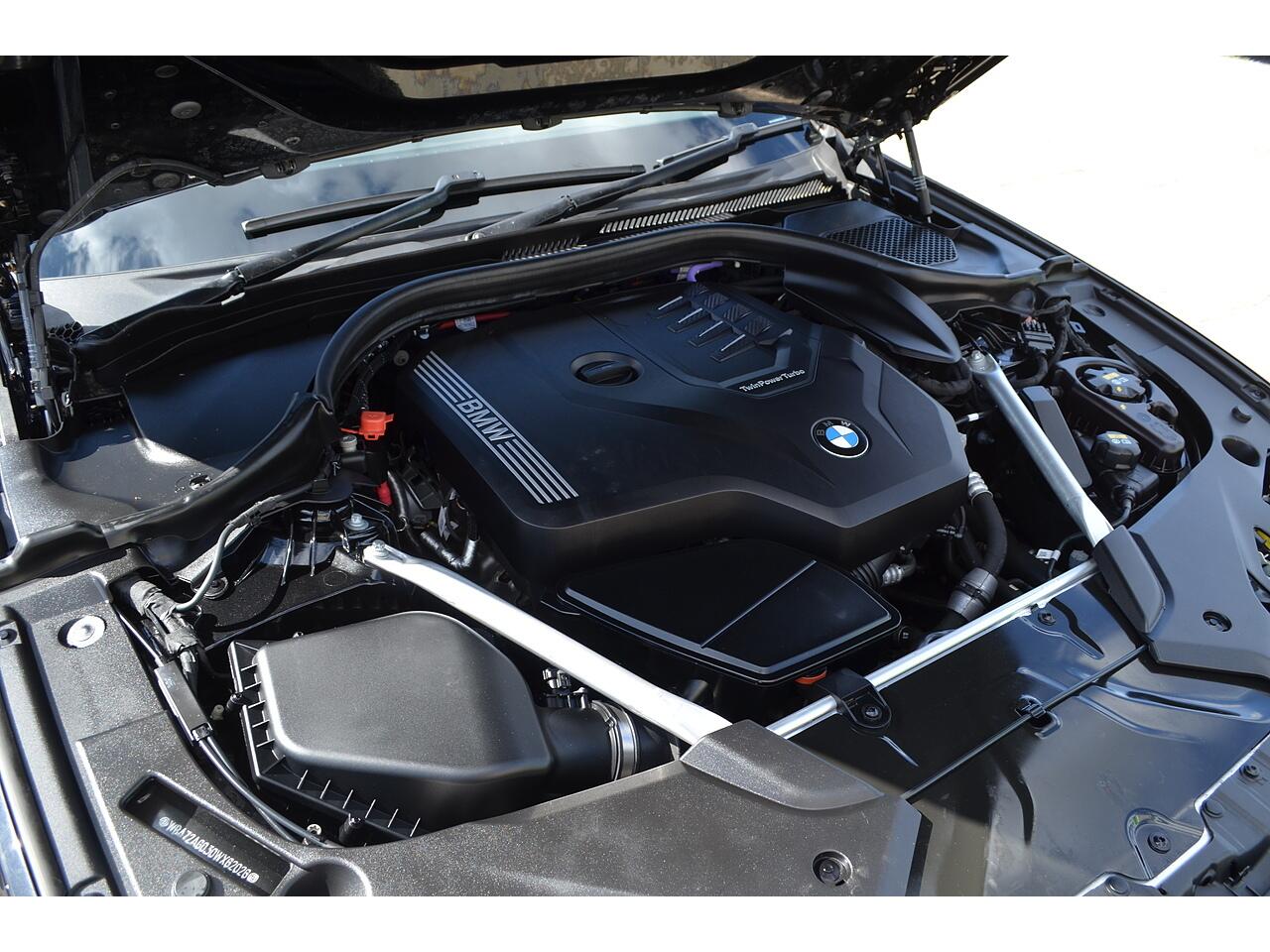 BMW 5 Series view 34