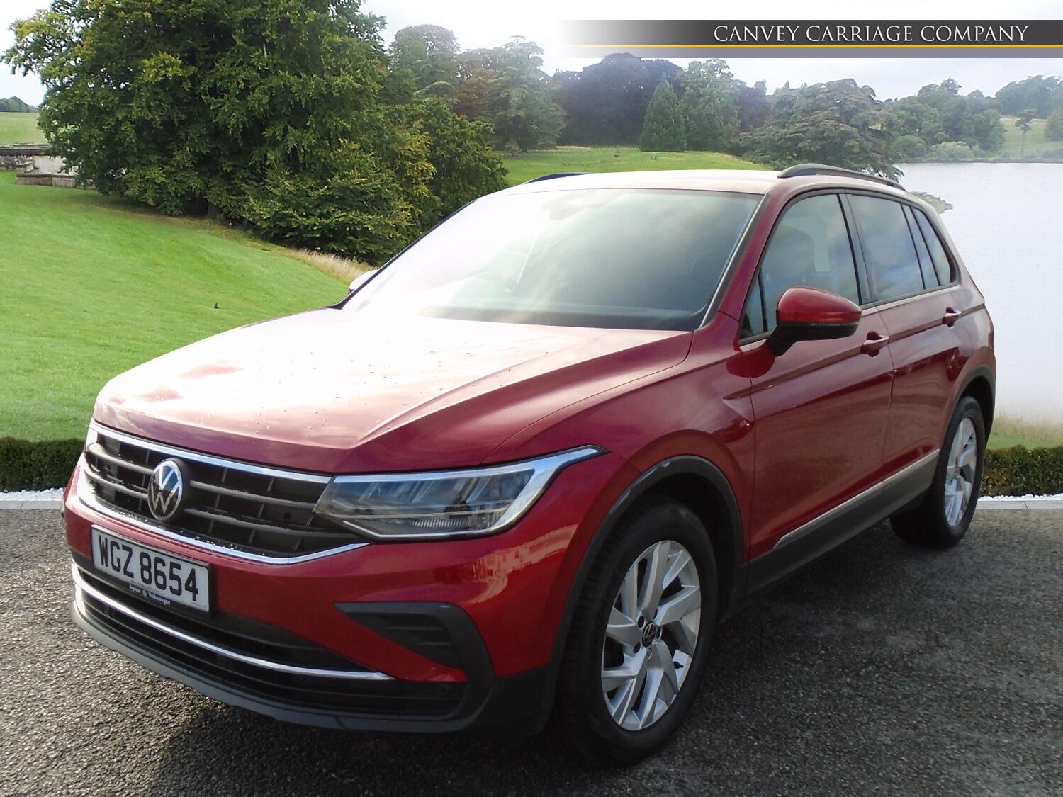 Volkswagen Tiguan view 2