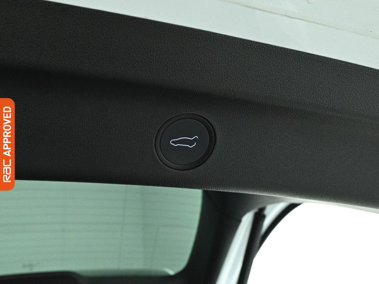 Tesla Model Y view 27