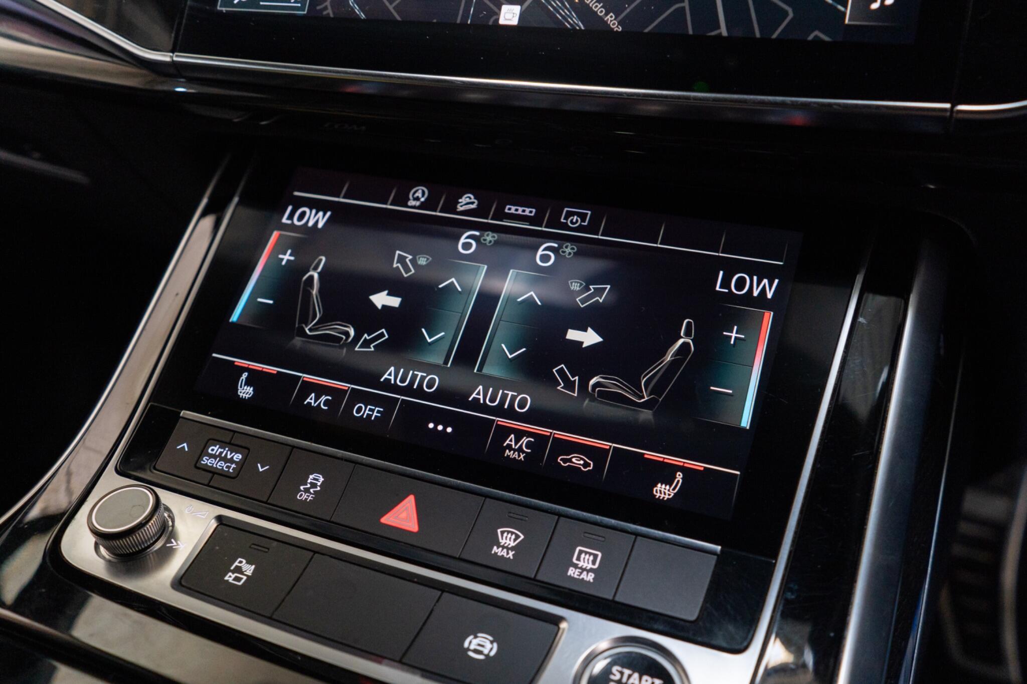 Audi Q7 view 24