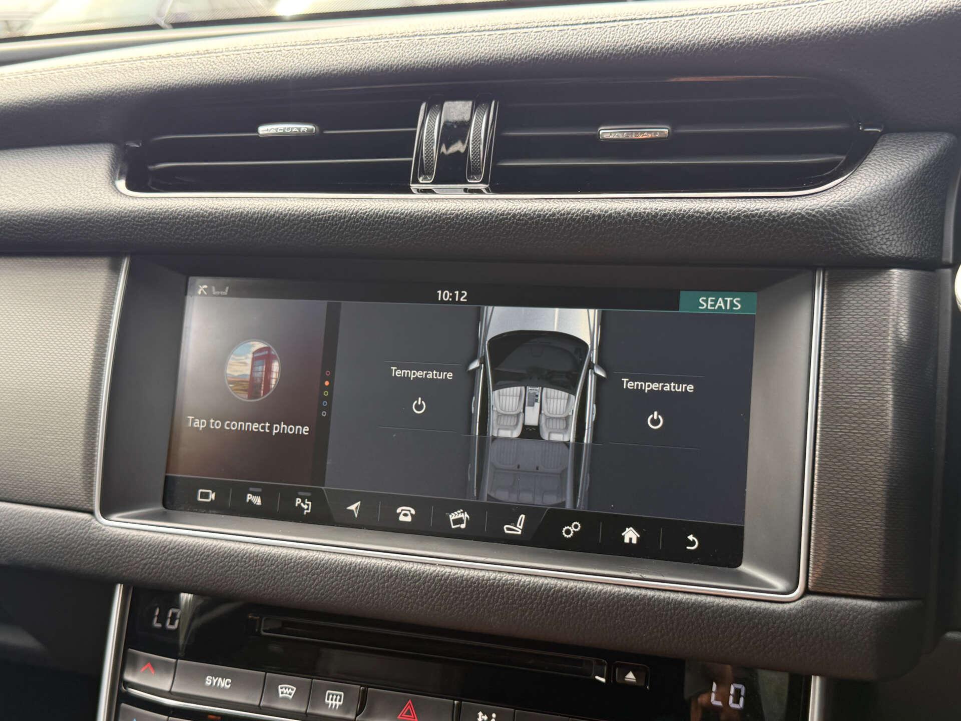 Jaguar XF view 53