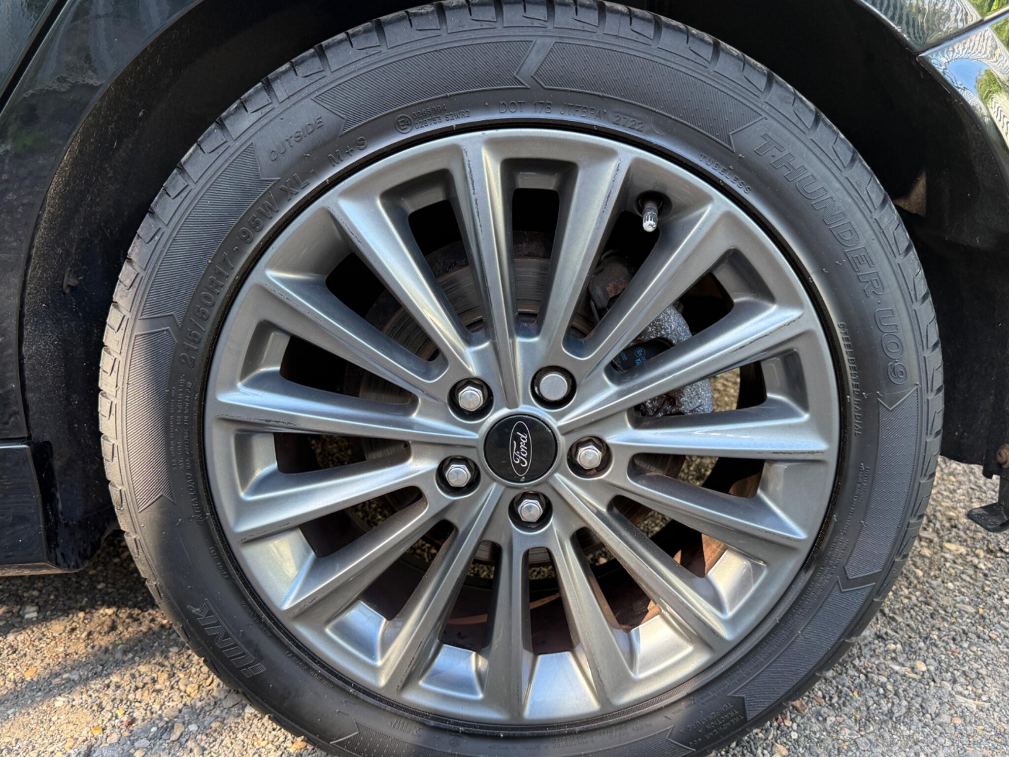 2018 Ford Focus image 32