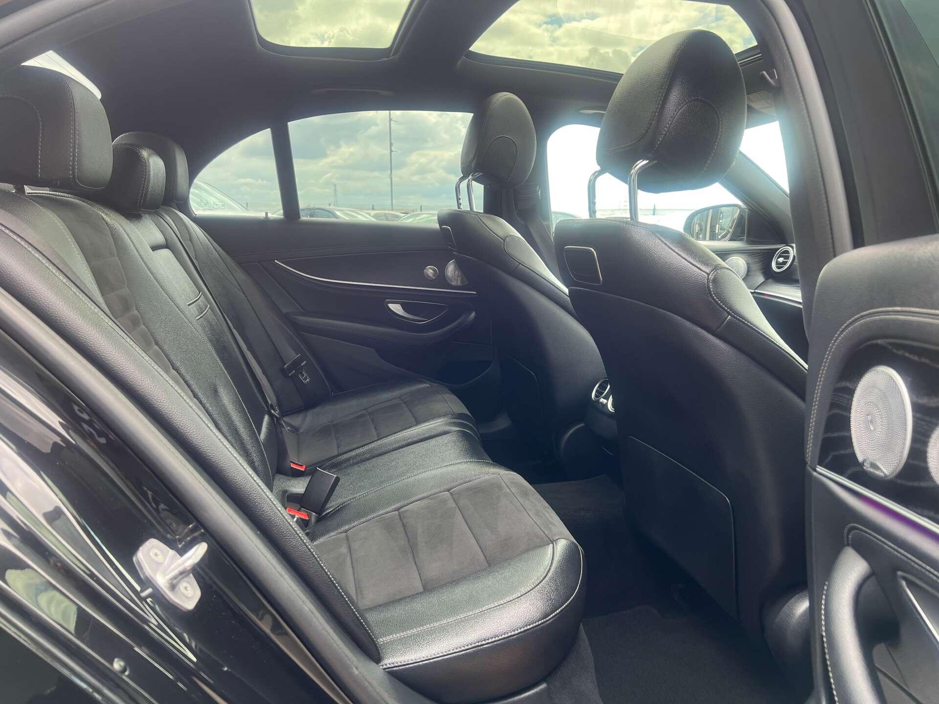 Mercedes-Benz E-Class view 40