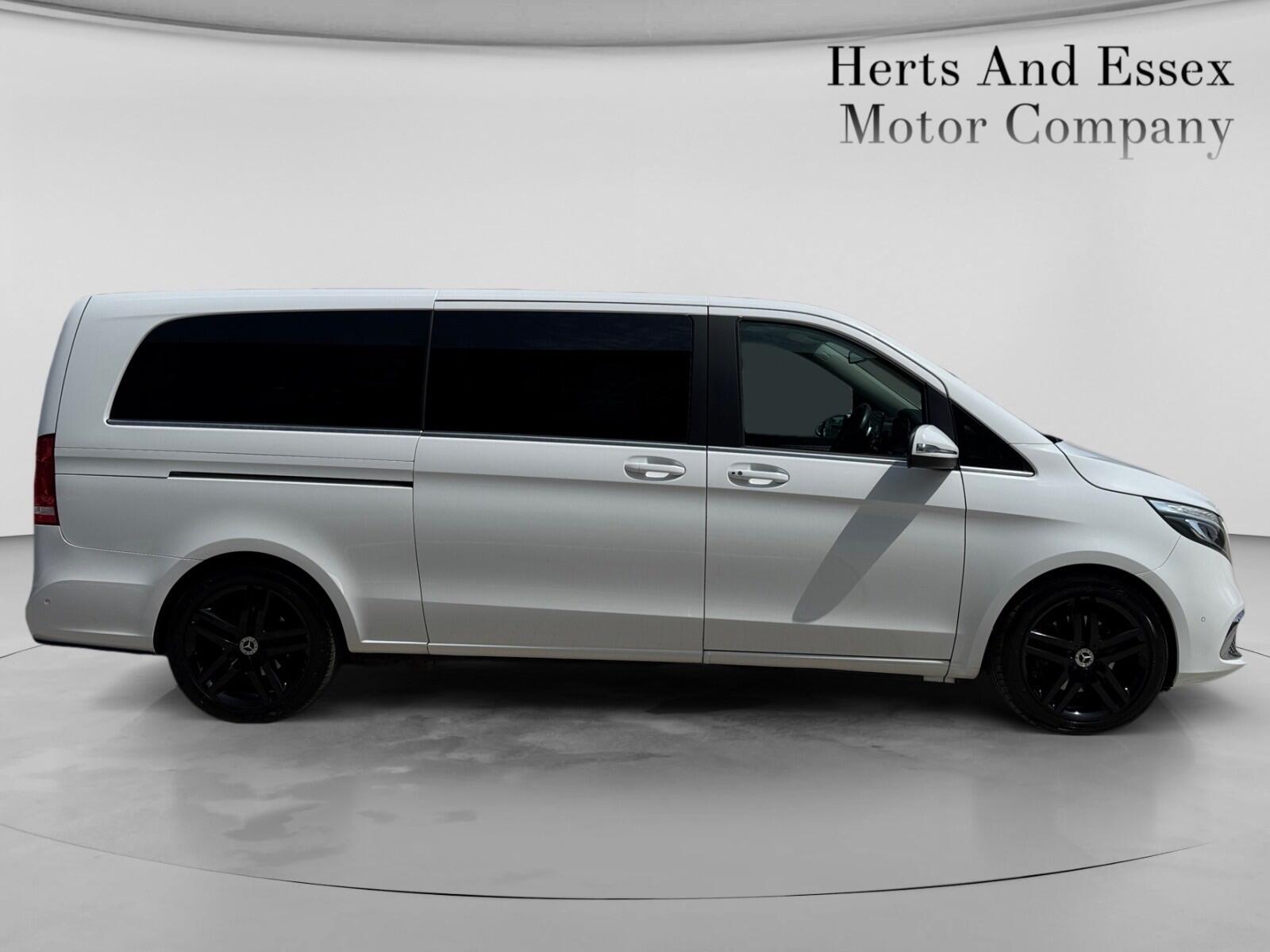 Mercedes-Benz V Class view 7
