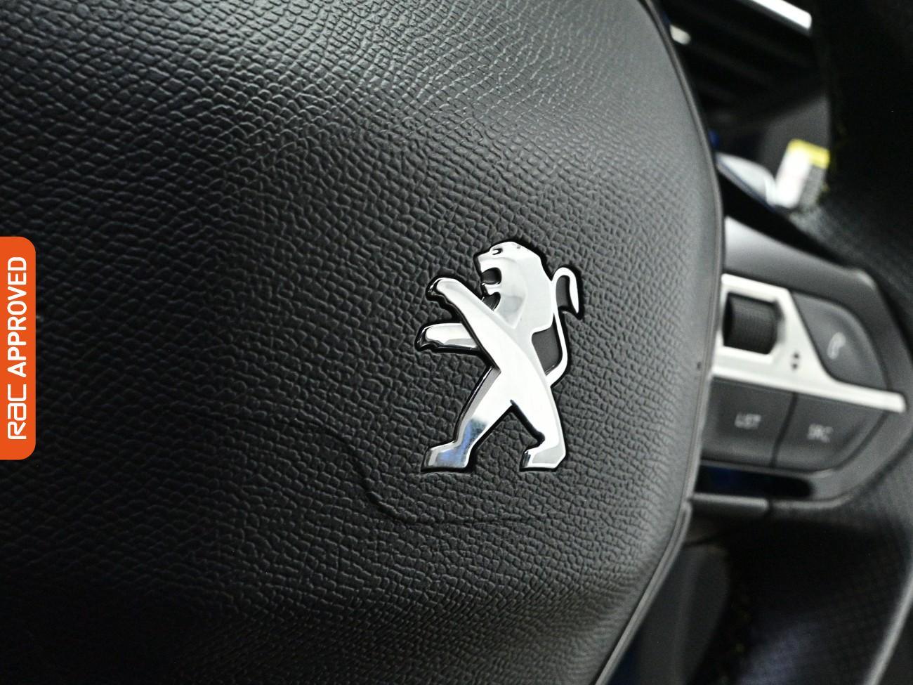 Peugeot e-2008 view 24