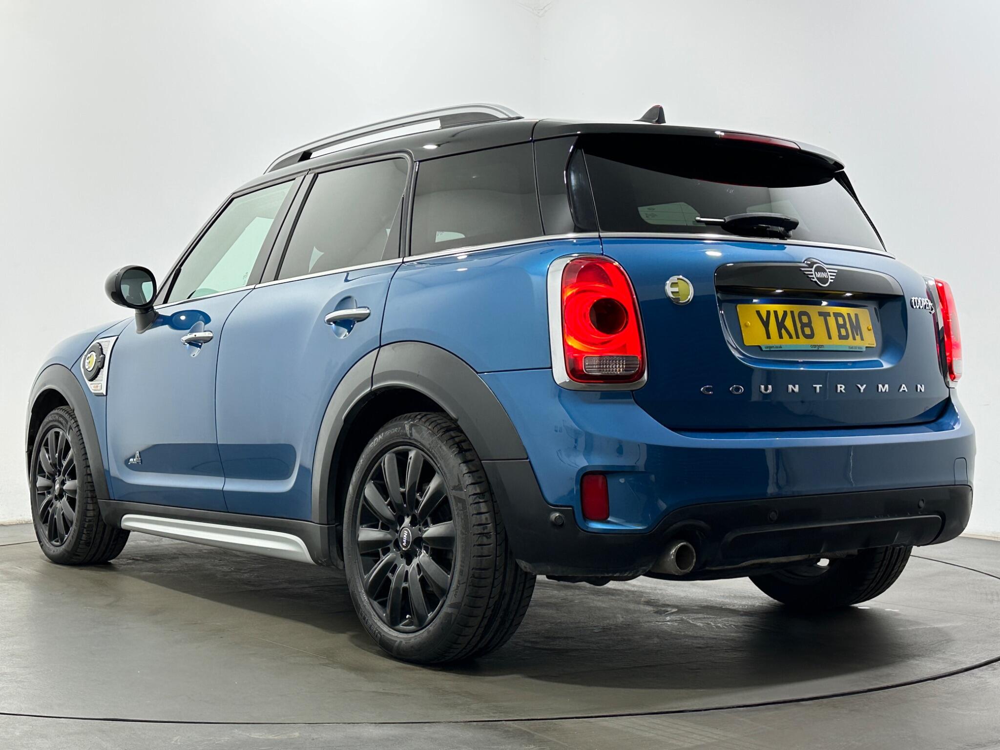 Mini Countryman view 50