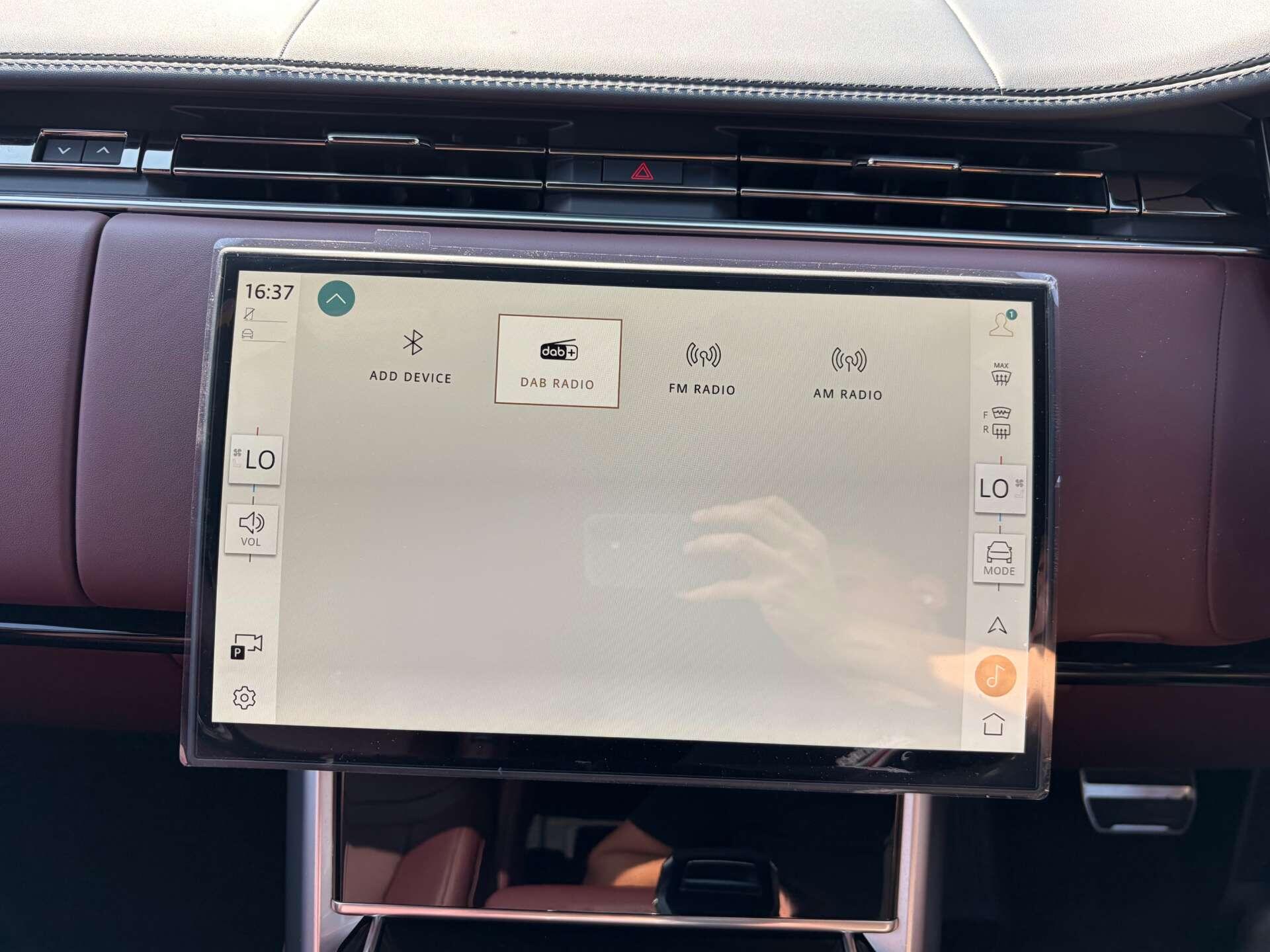 Land Rover Range Rover view 61