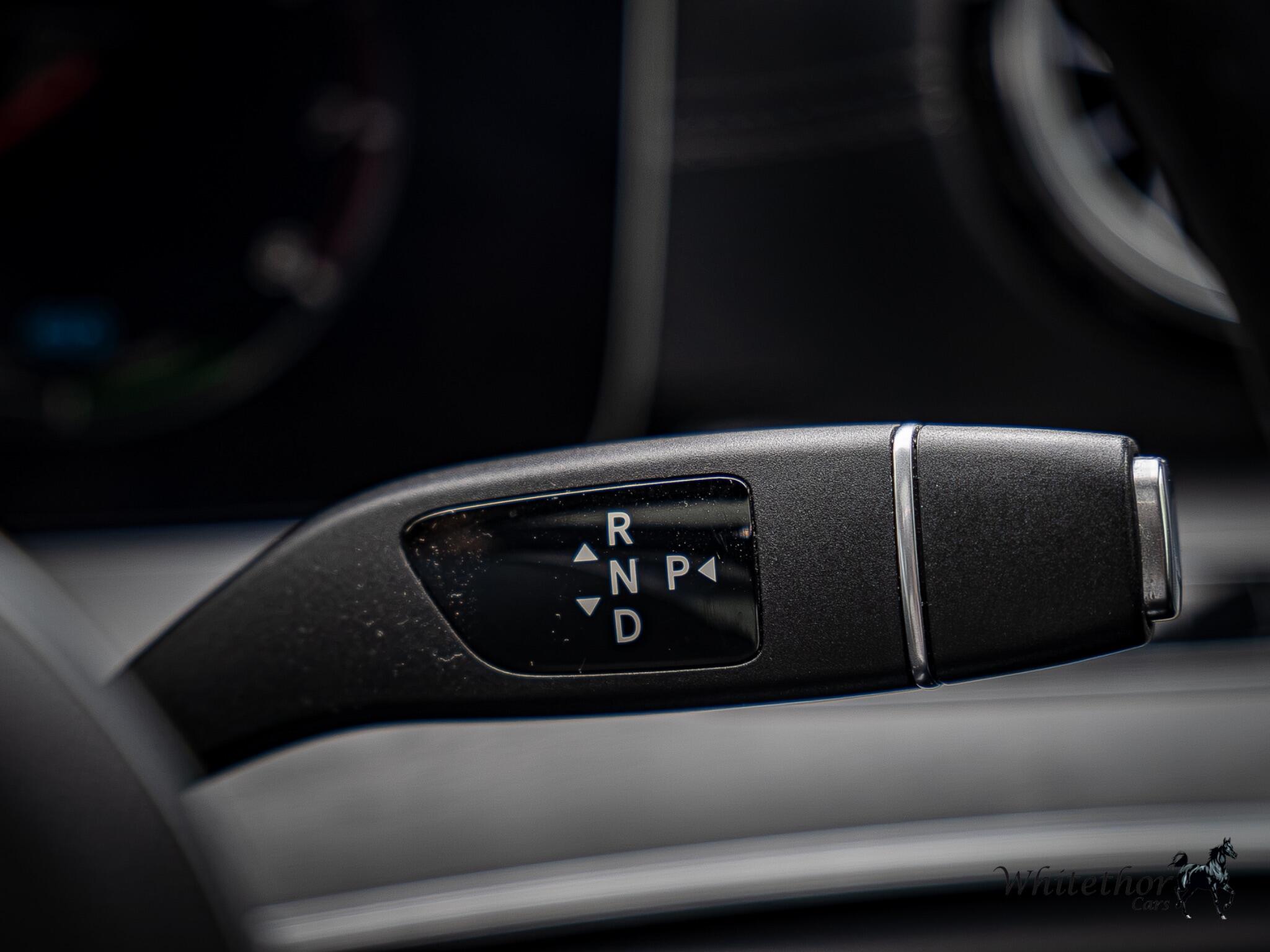 Mercedes-Benz CLS view 24