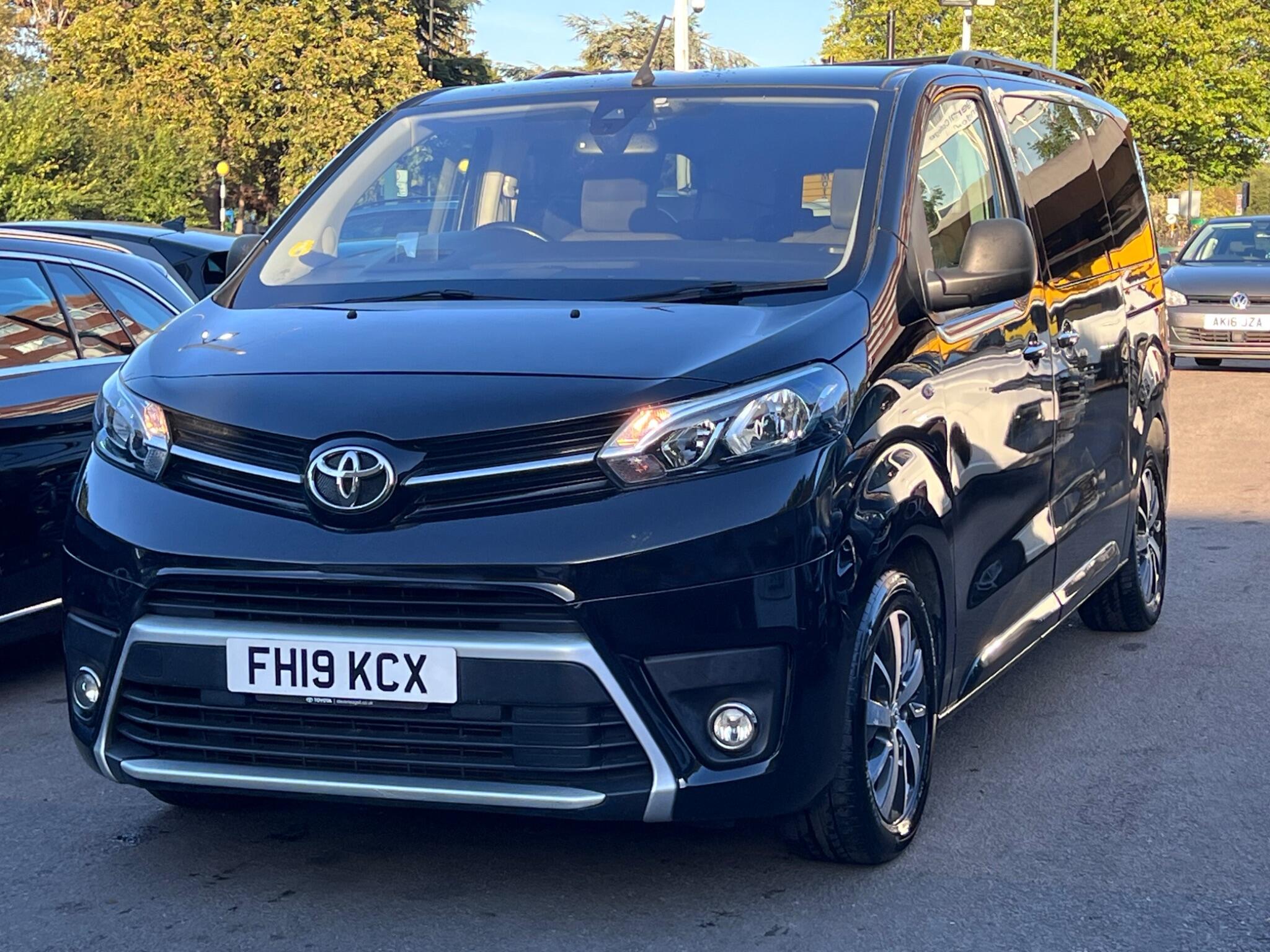 Toyota Proace Verso view 6