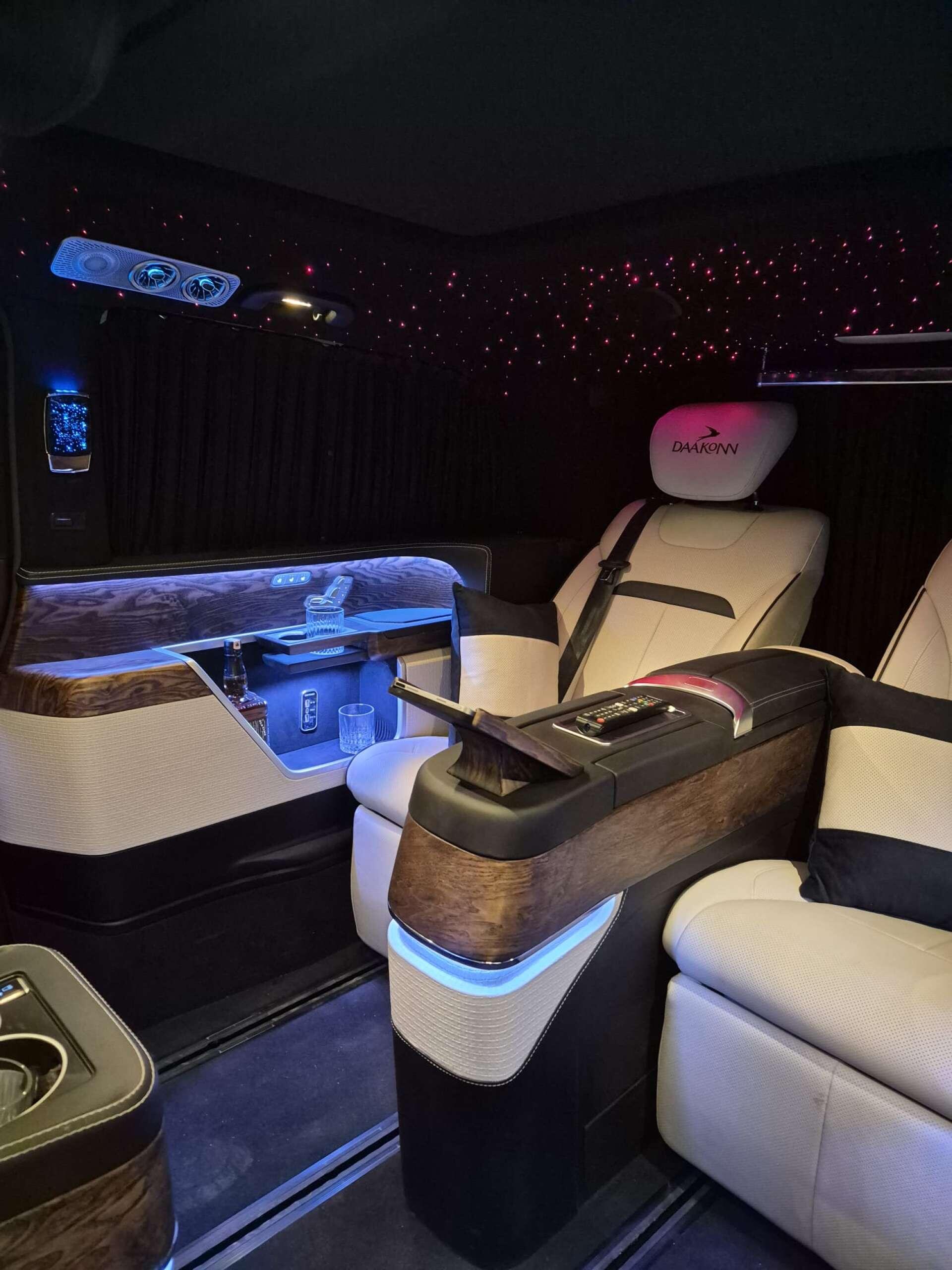 Mercedes-Benz Vito view 5