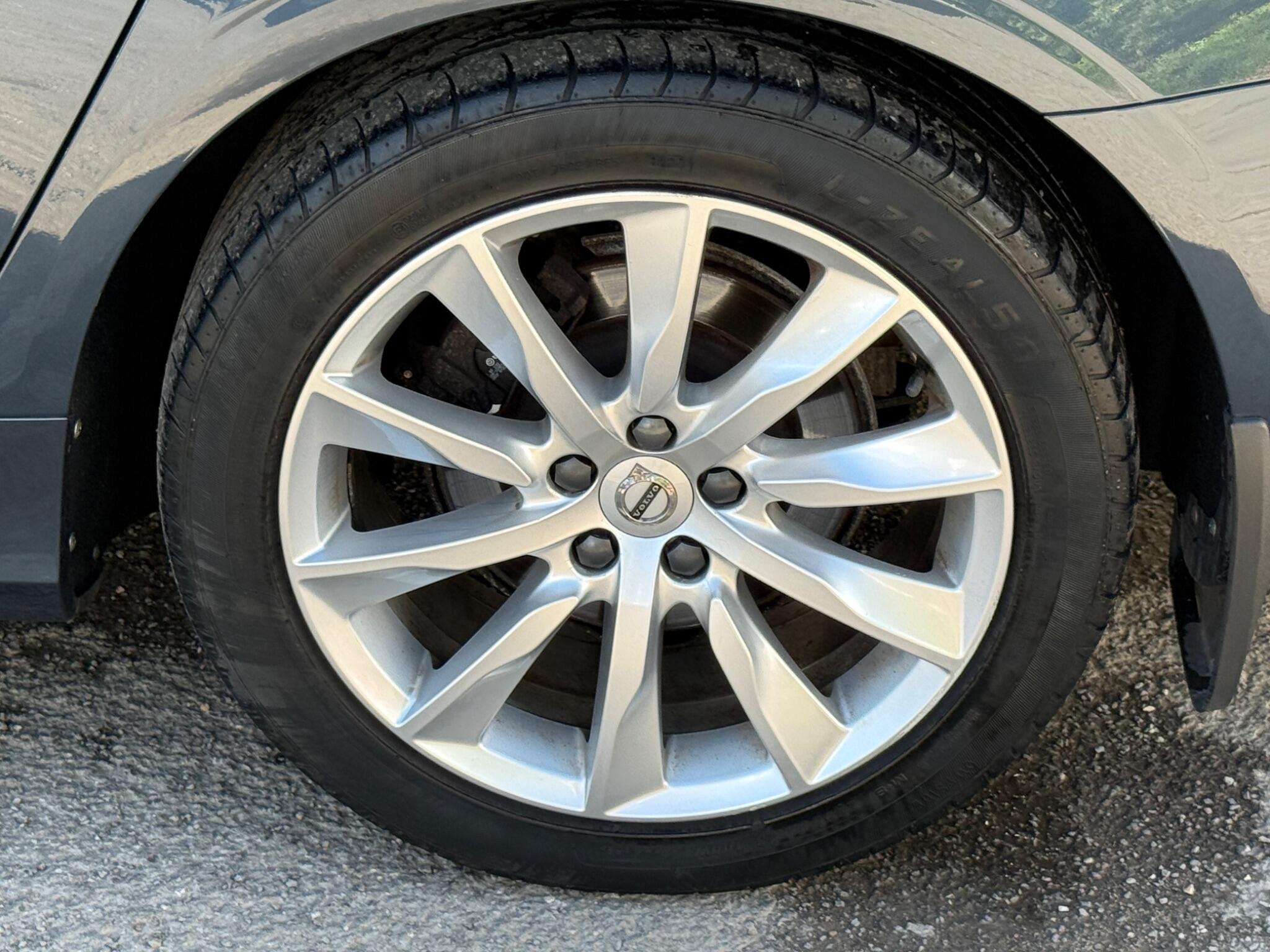 Volvo S90 - Image 27
