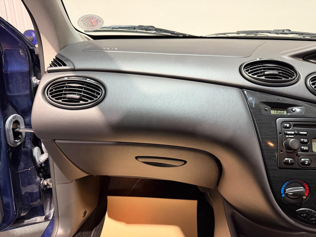Ford Focus view 21
