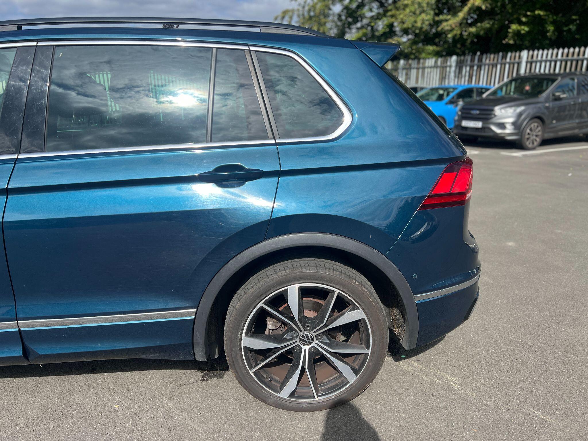 Volkswagen Tiguan view 20