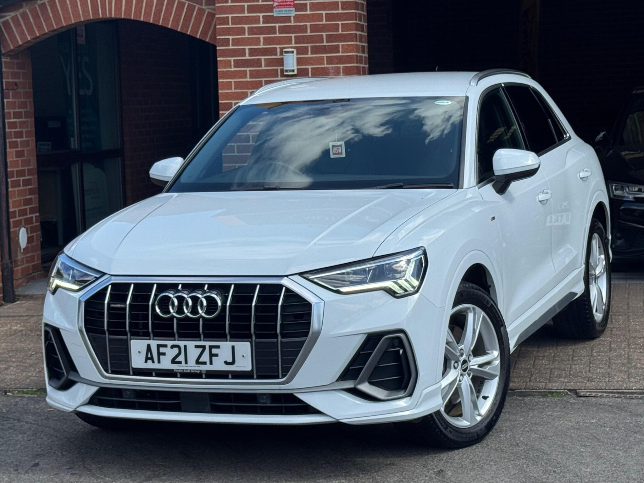 Audi Q3 view 2