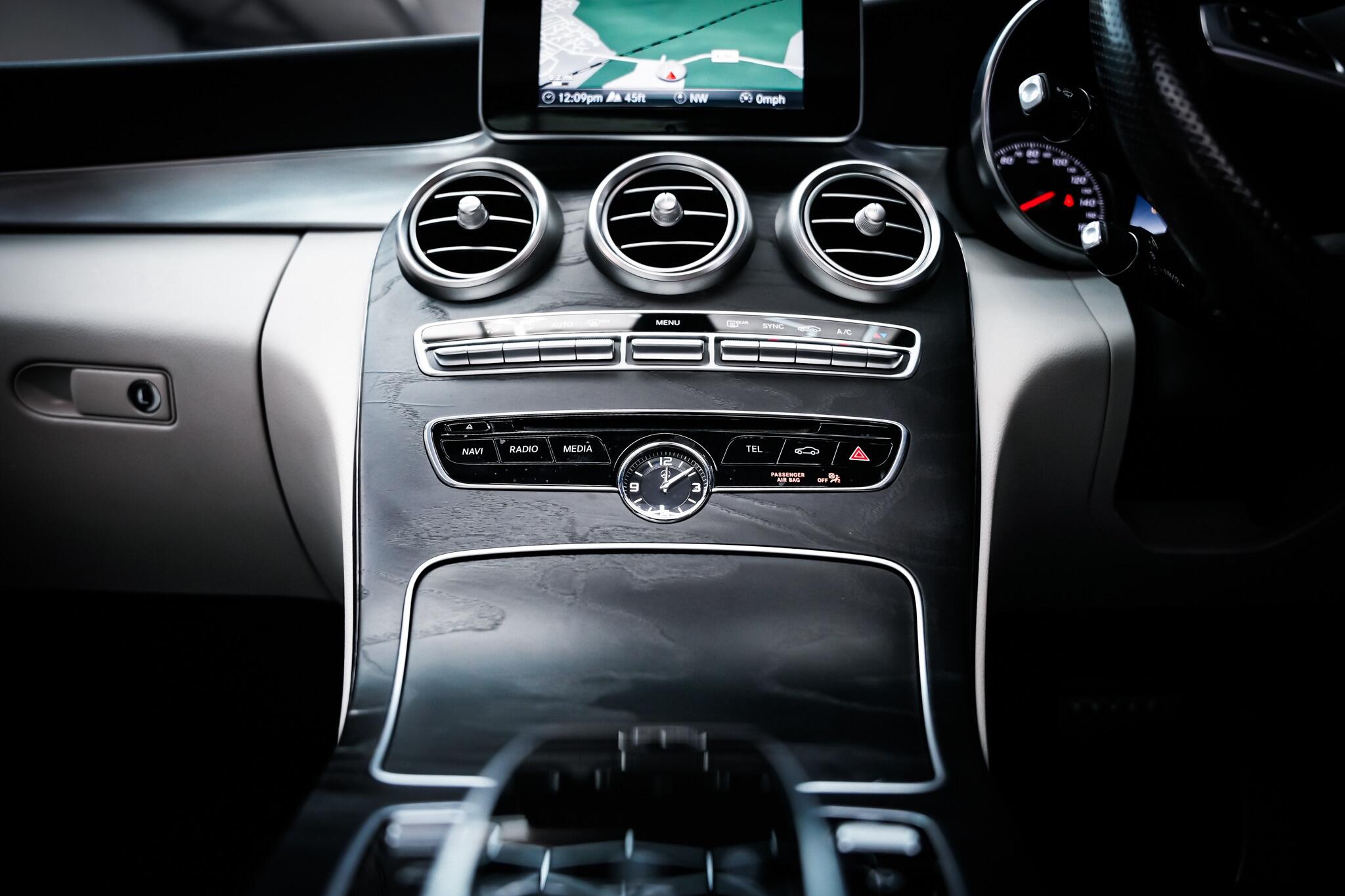Mercedes-Benz C-Class view 48