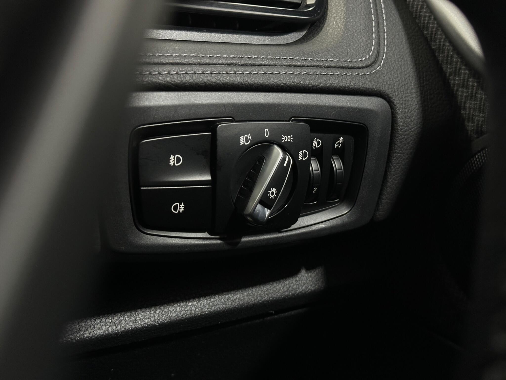 BMW 2 Series view 18