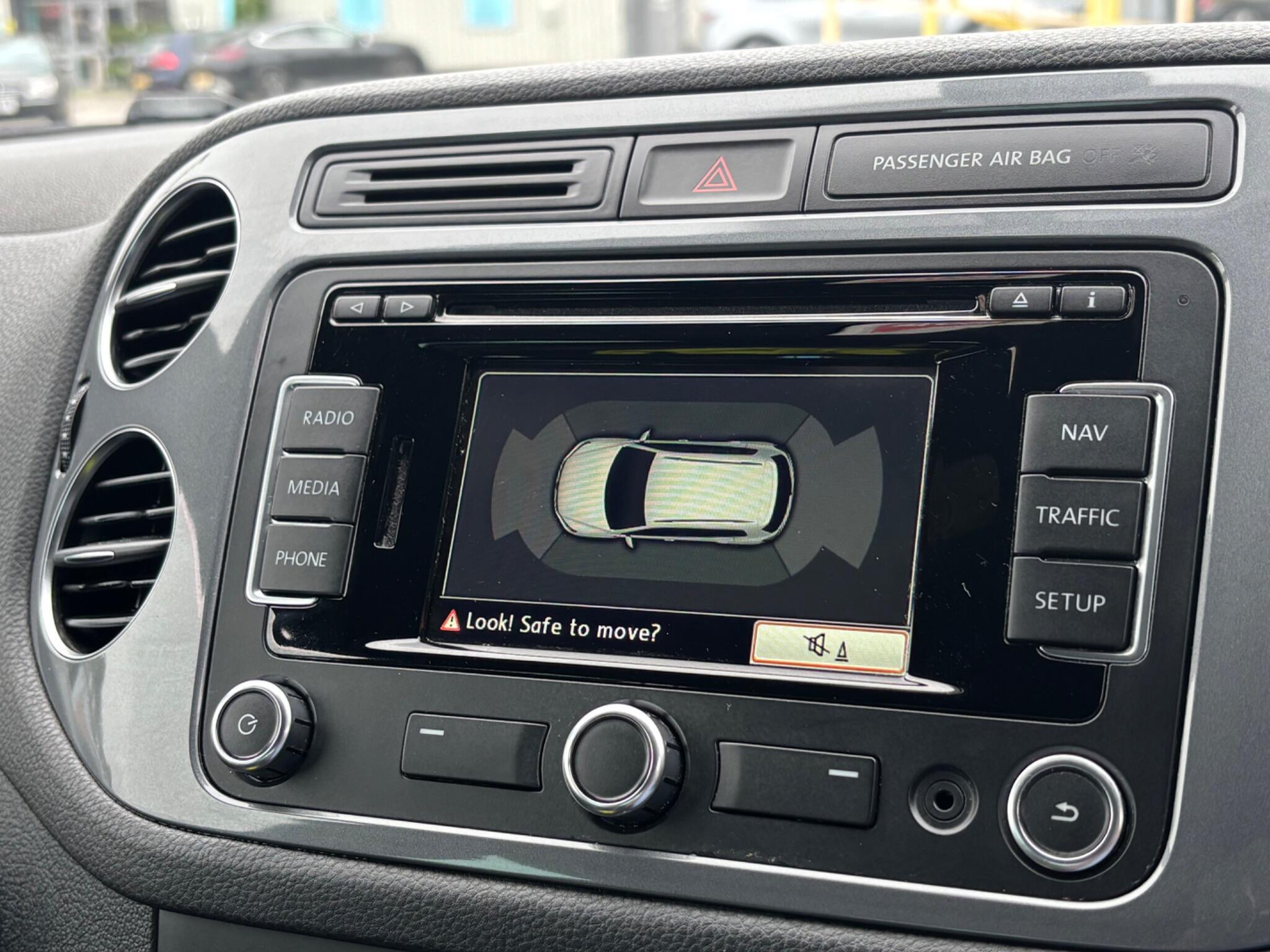 Volkswagen Tiguan view 24