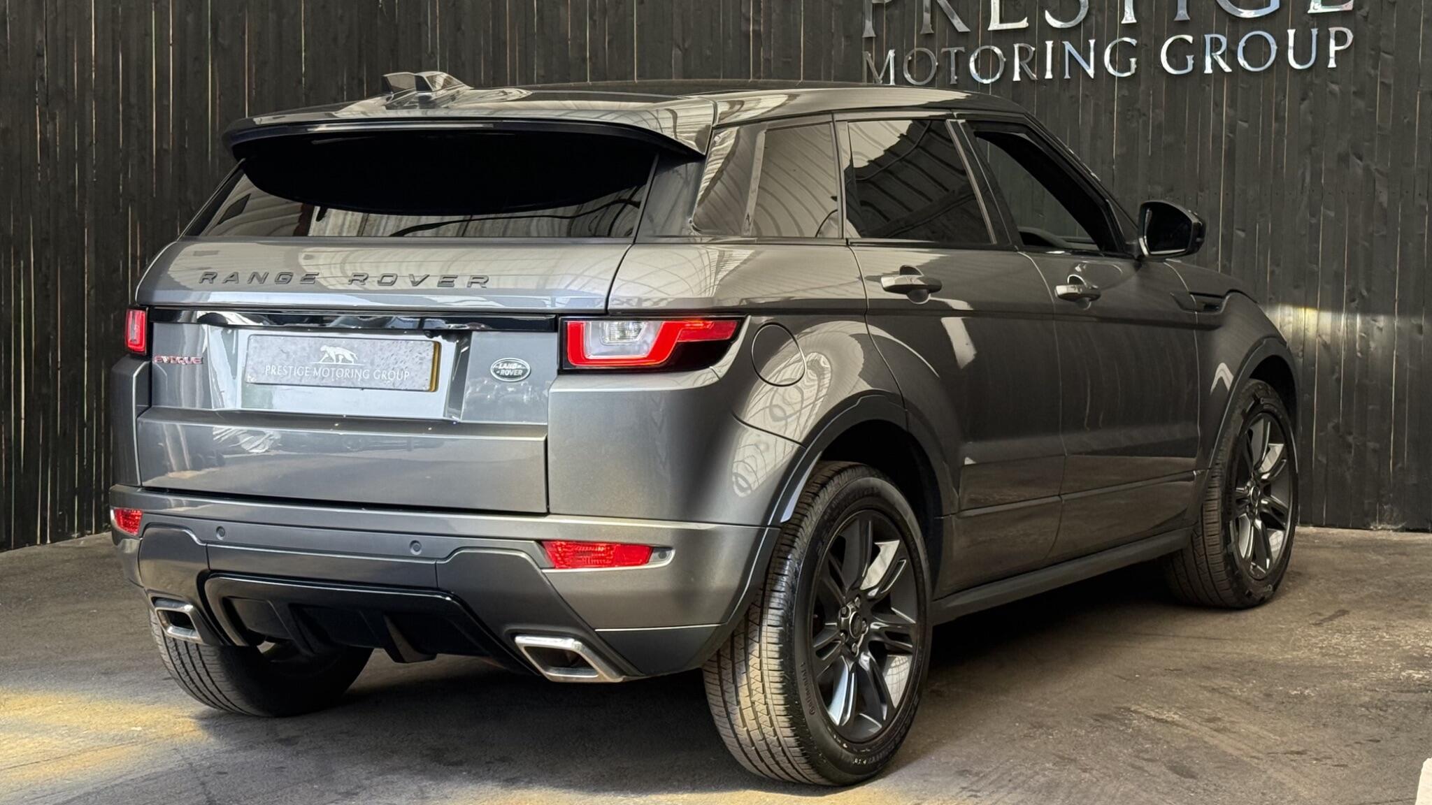 Land Rover Range Rover Evoque view 18